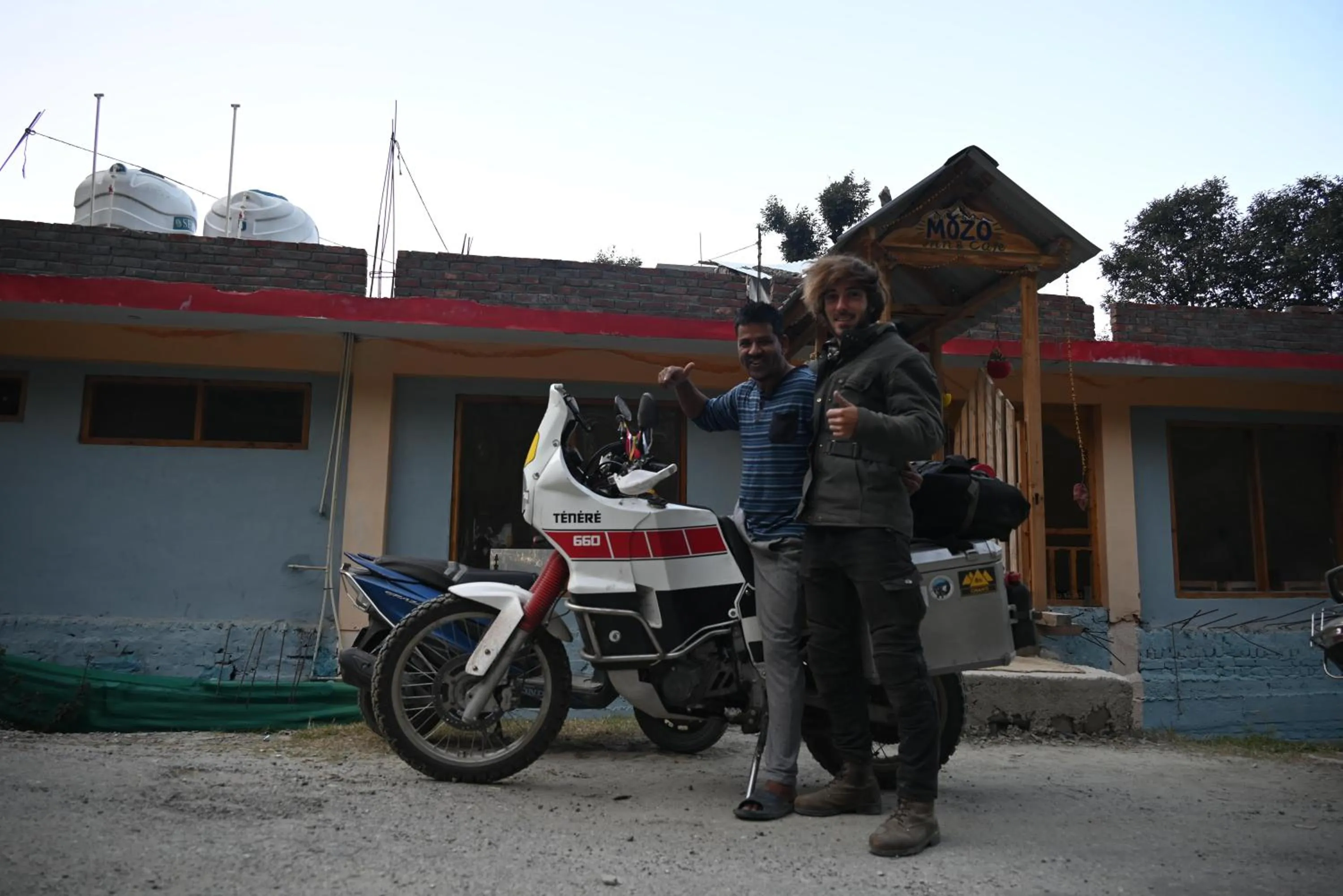 group of guests in MOZO Inn&Cafe Jibhi