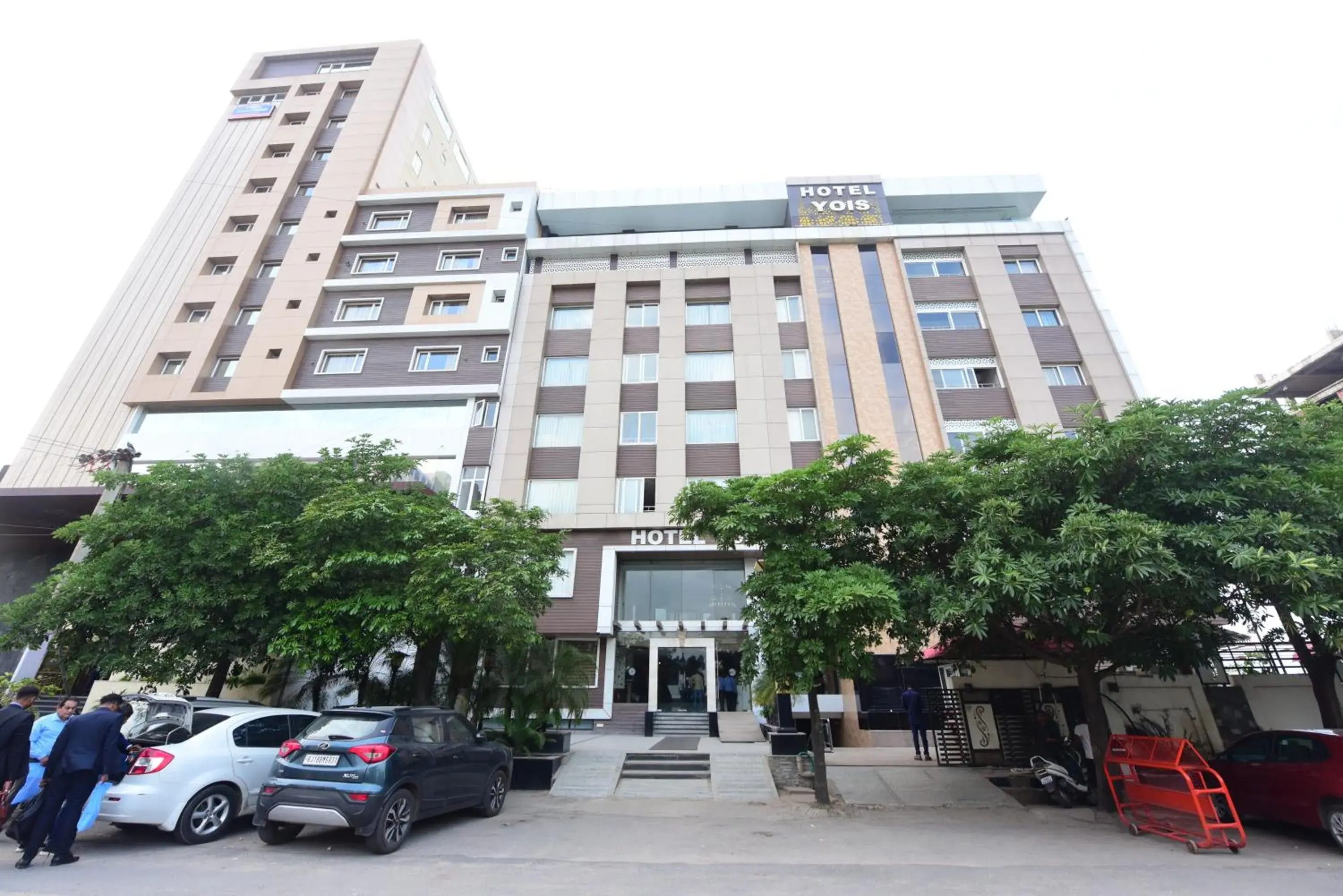 Property building in Hotel Yois Property building in Hotel Yois