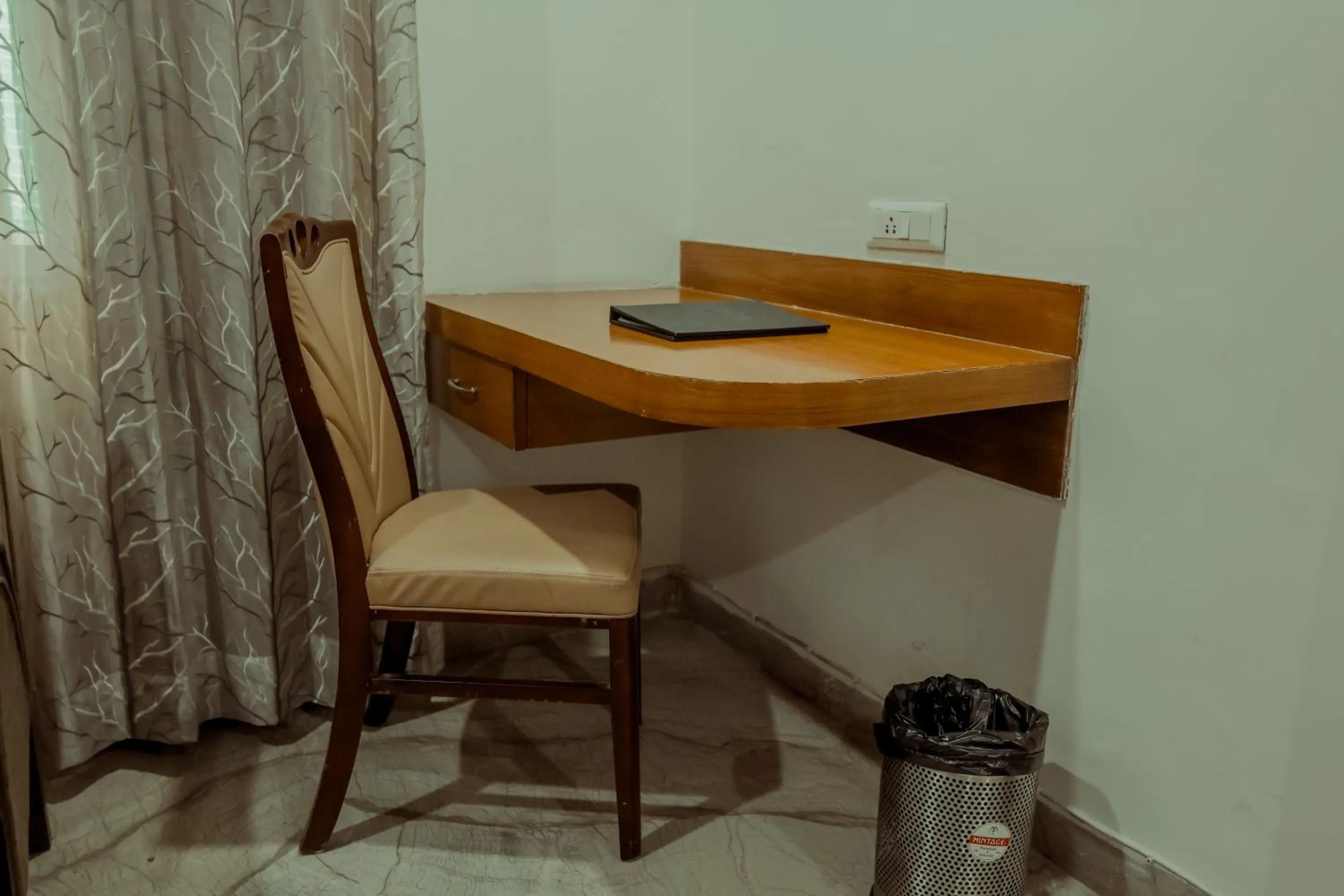 Seating area in Hotel Yois