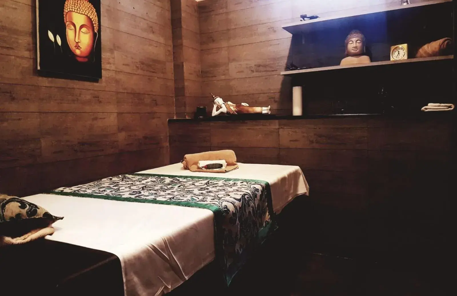 Spa and wellness centre/facilities, Bed in Hotel Yois Spa and wellness centre/facilities, Bed in Hotel Yois