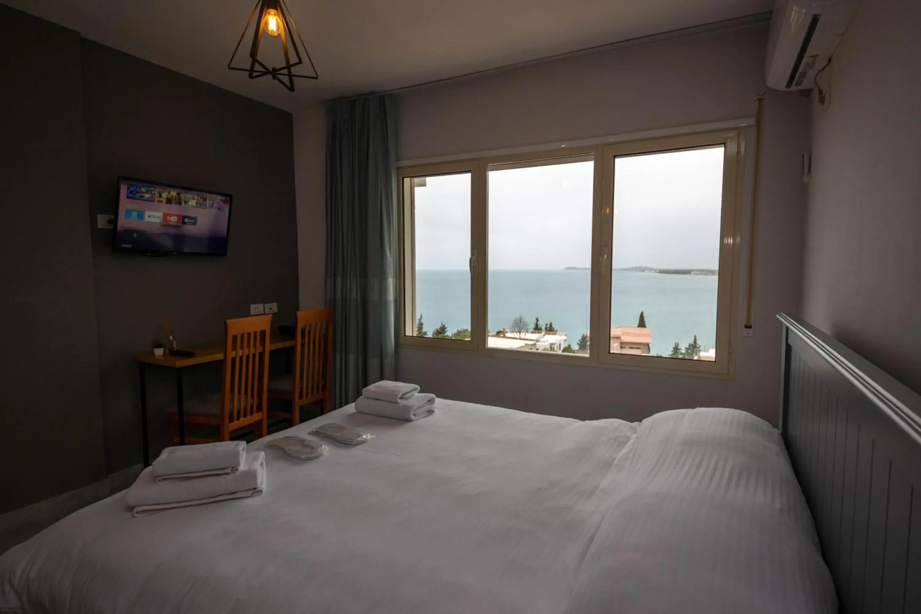 Double Room with Window and Sea View in Aerial Hotel & Spa Double Room with Window and Sea View in Aerial Hotel & Spa