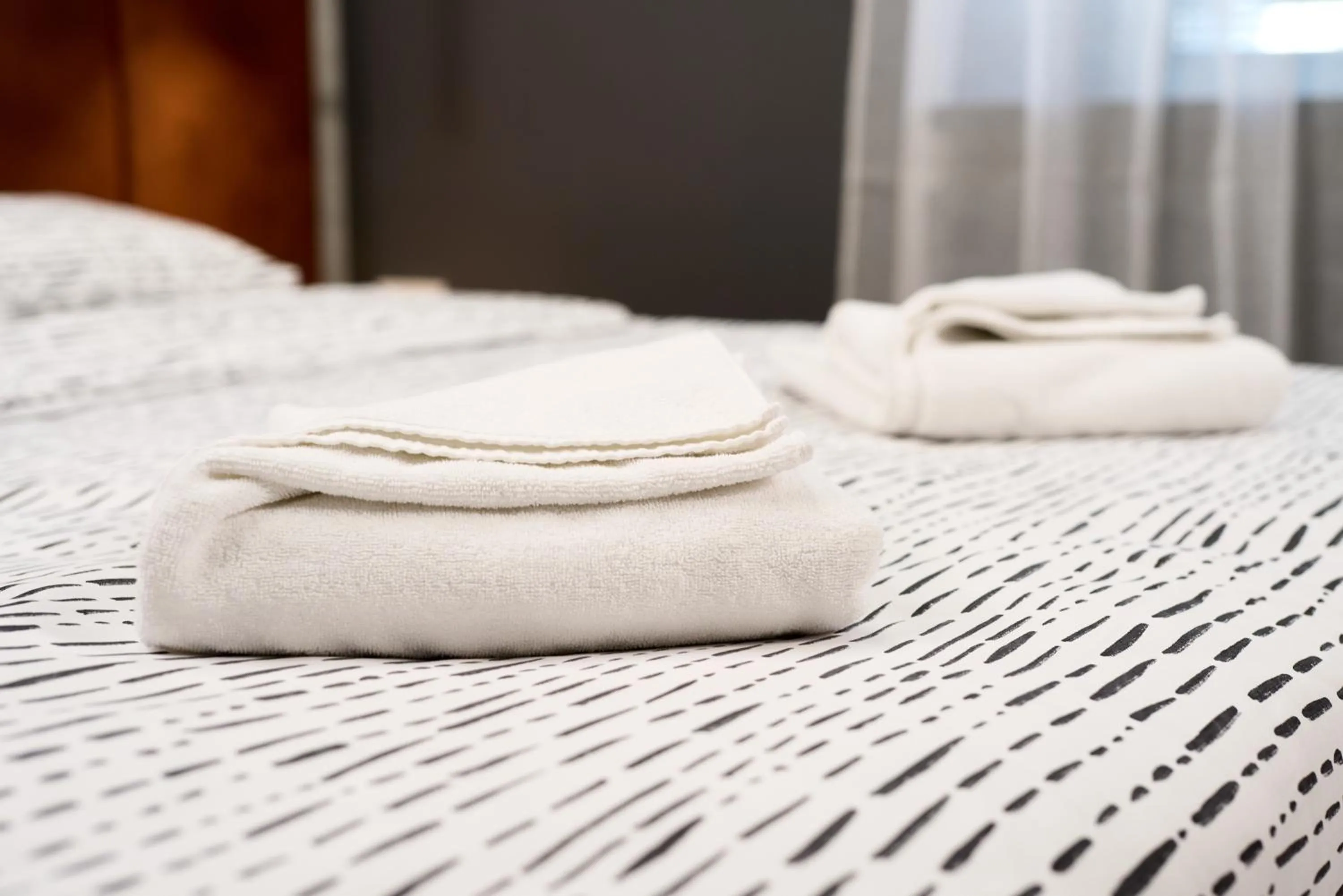 Bed in Manoir Apartments City Center