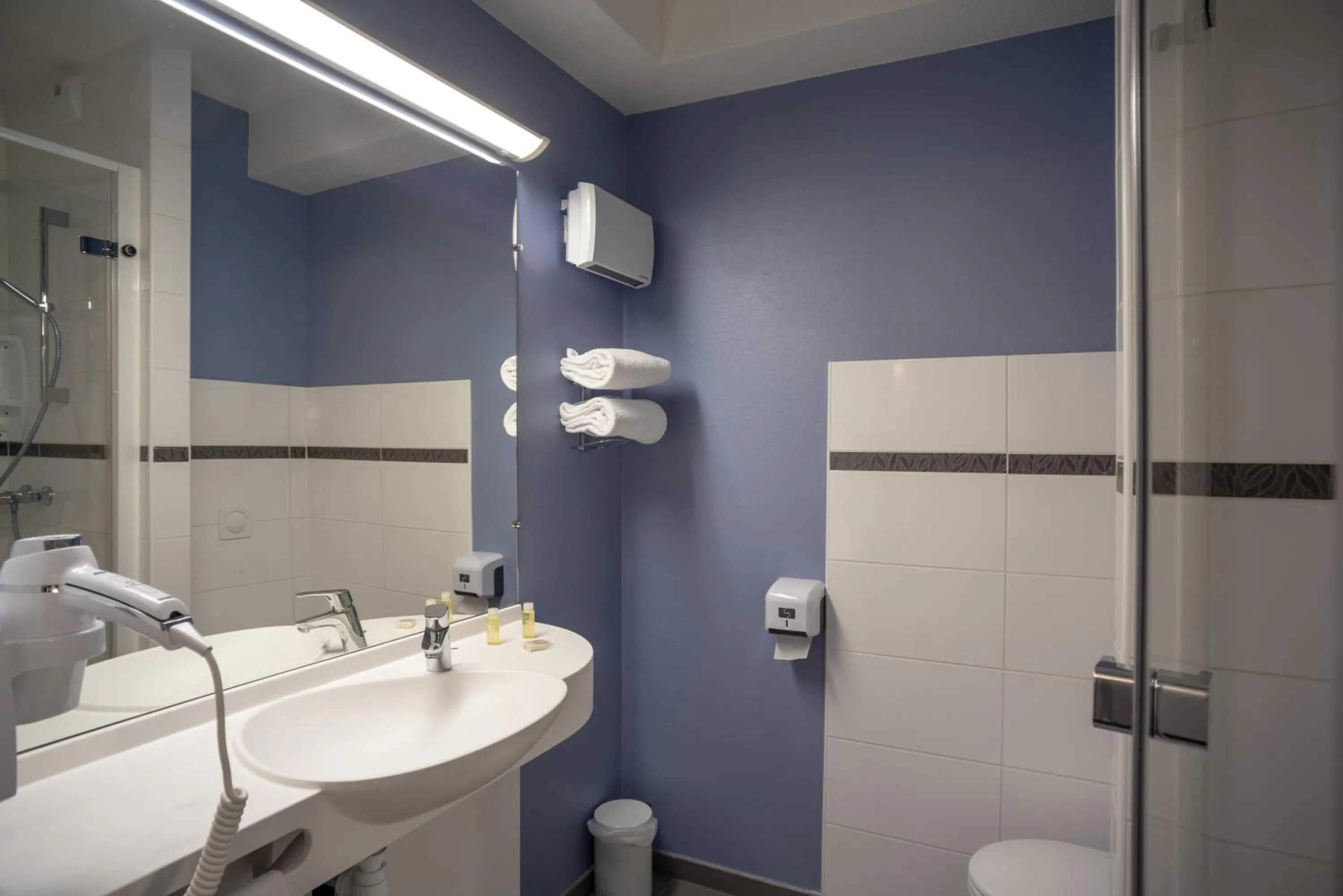 Bathroom in ACE Hôtel Thionville - Porte du Luxembourg