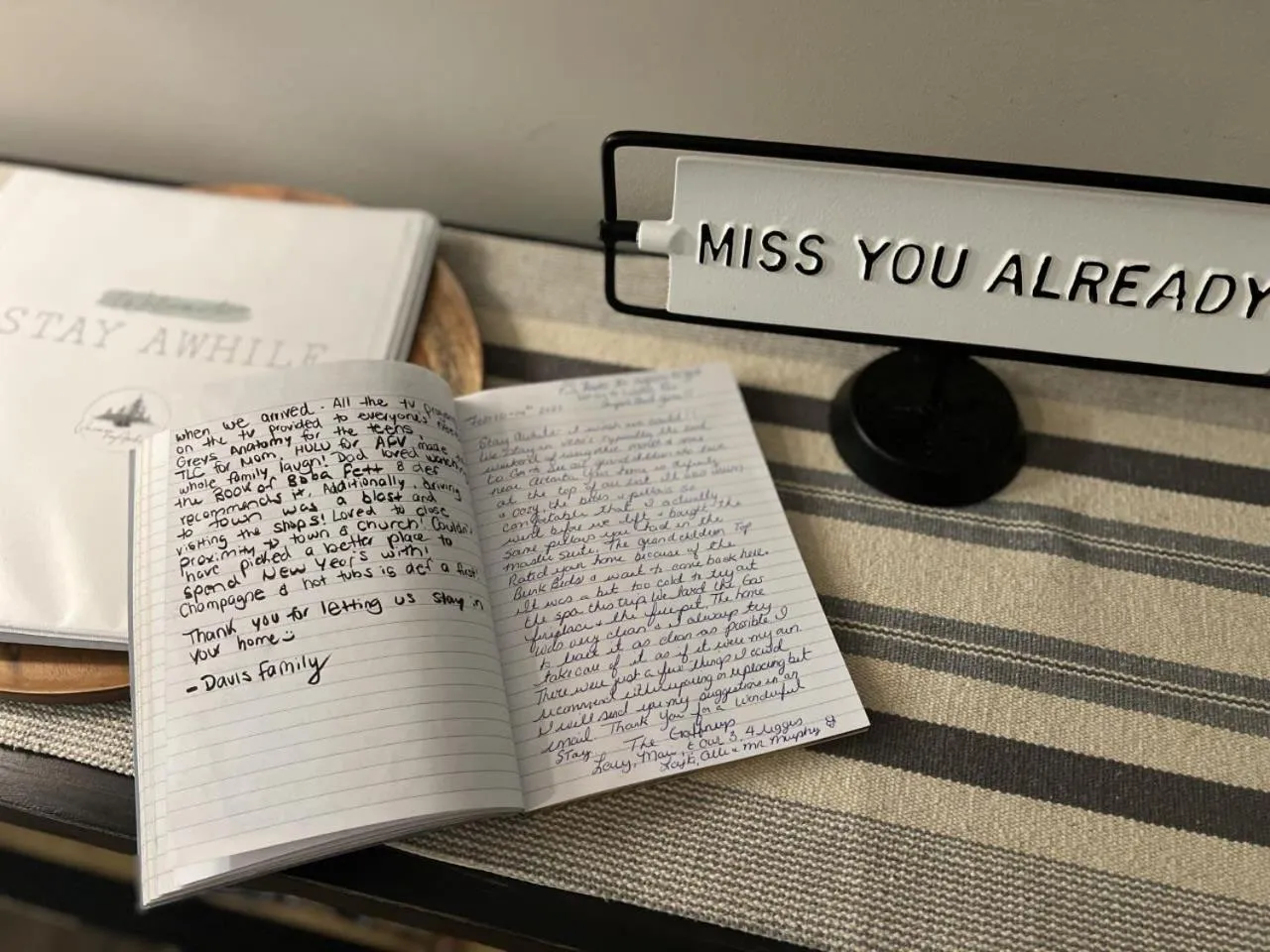 Less than 3 miles to Downtown with firepit