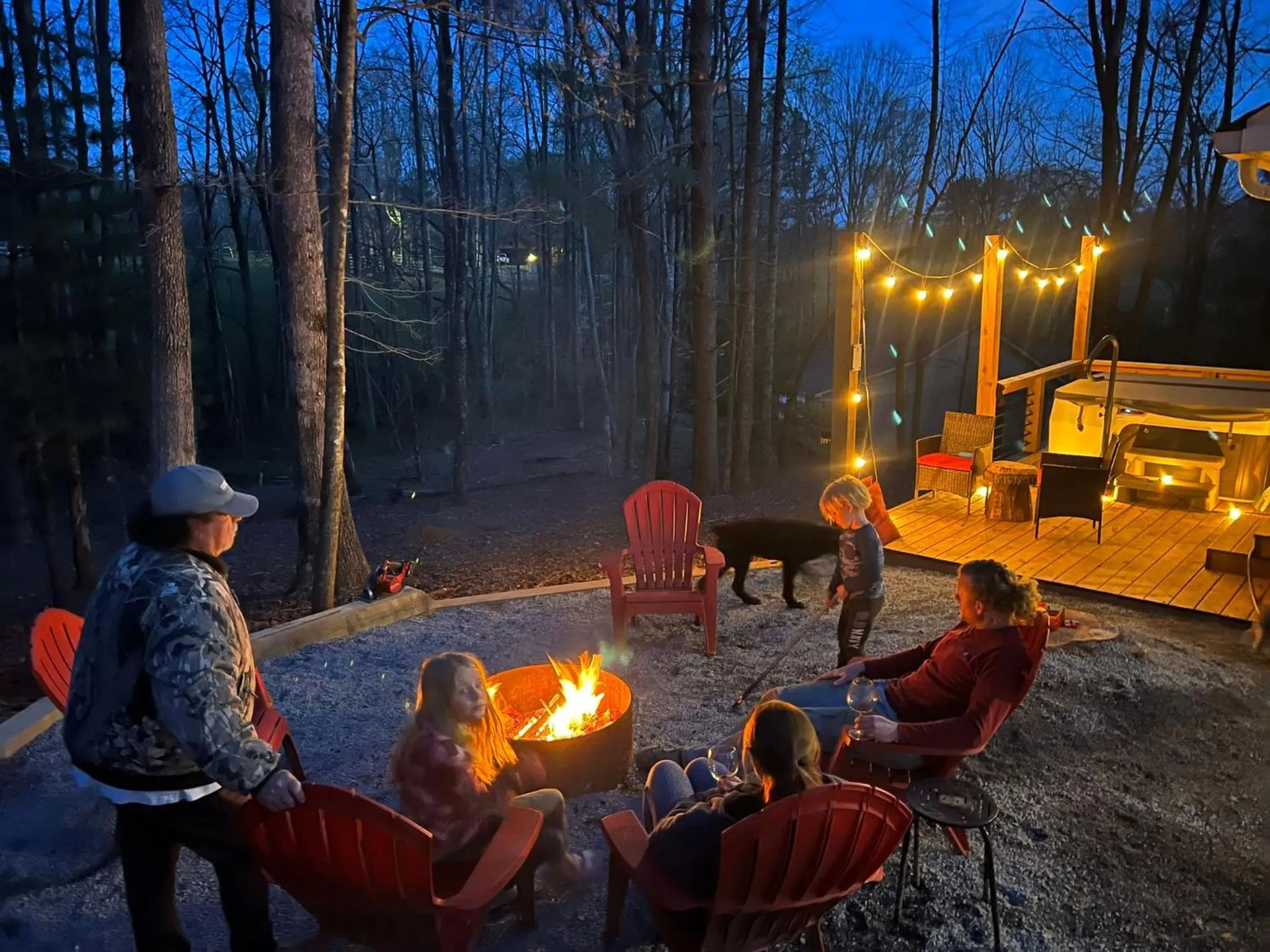 Less than 3 miles to Downtown with firepit