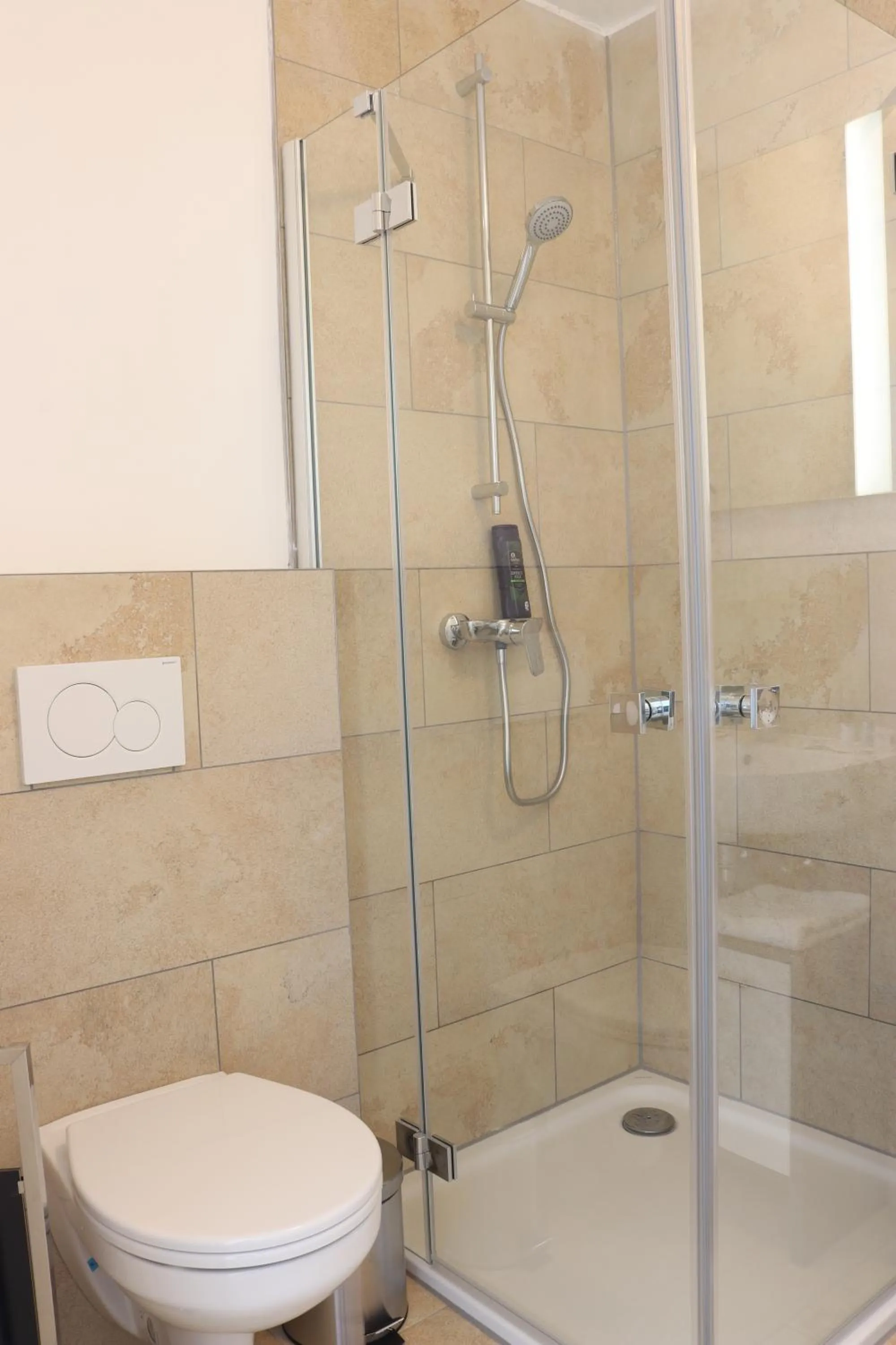 Bathroom in Motel Bergtheim - Self Check-in