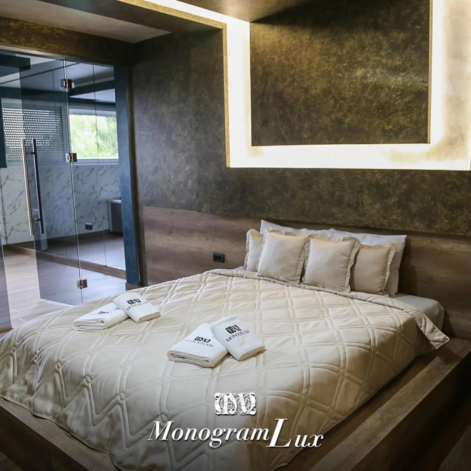 Photo of the whole room, Bed in Monogramlux