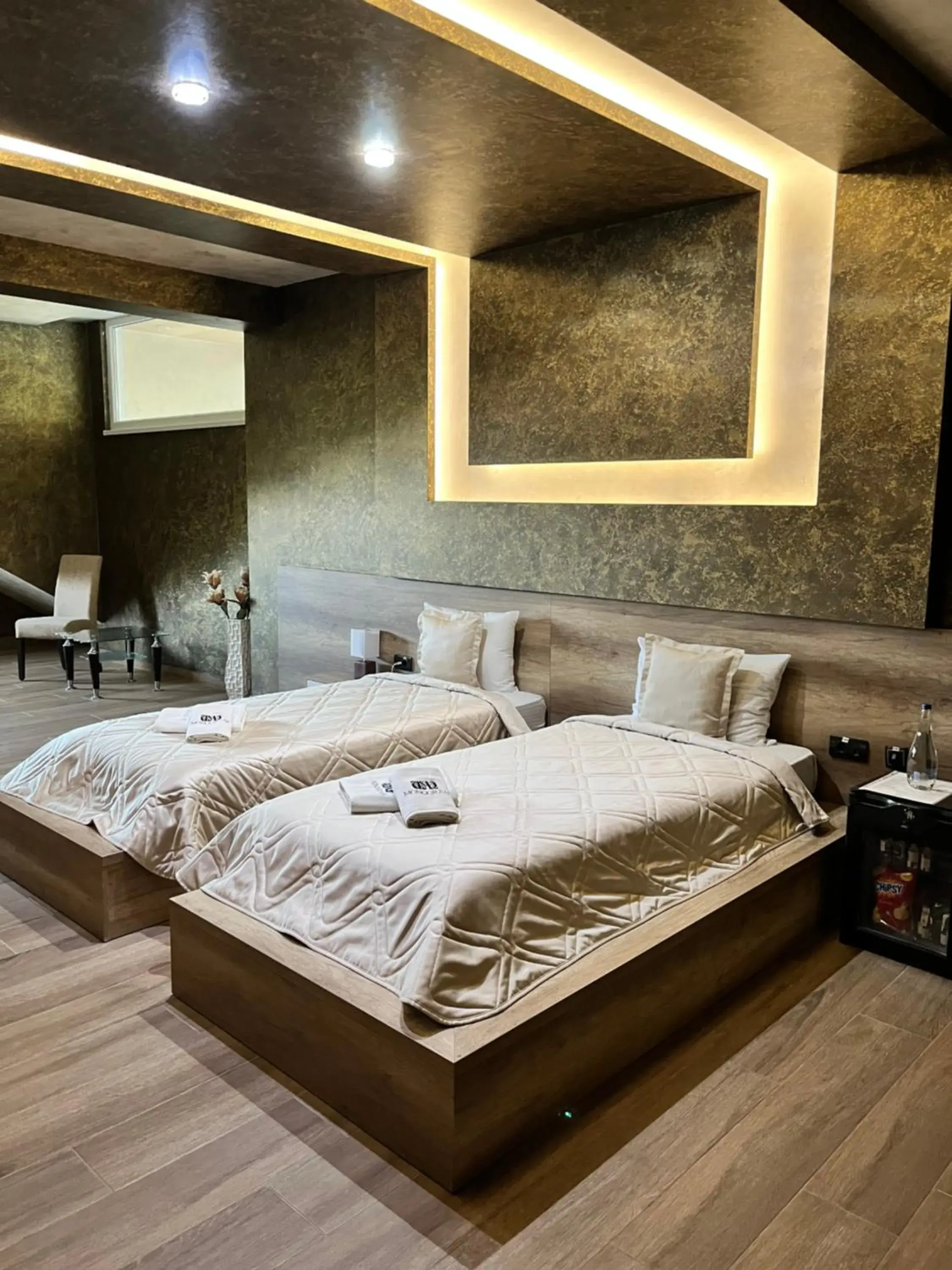 Twin Room - single occupancy in Monogramlux Twin Room - single occupancy in Monogramlux