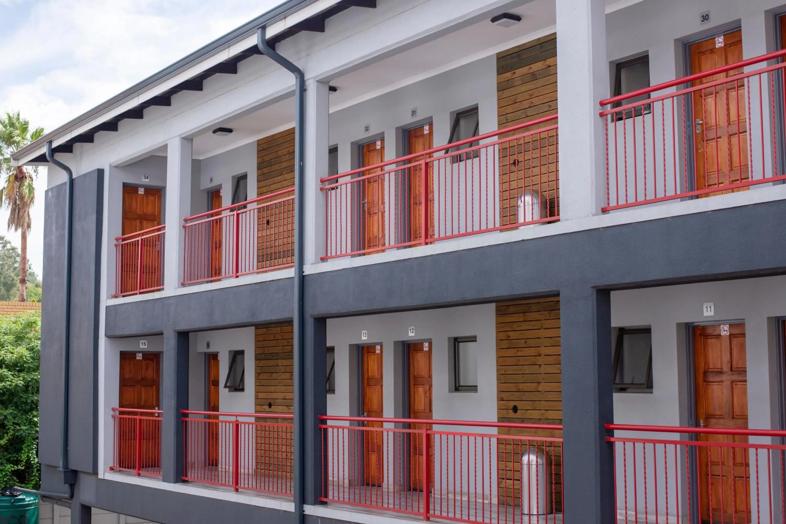 Property building in Ecomotel Marlboro