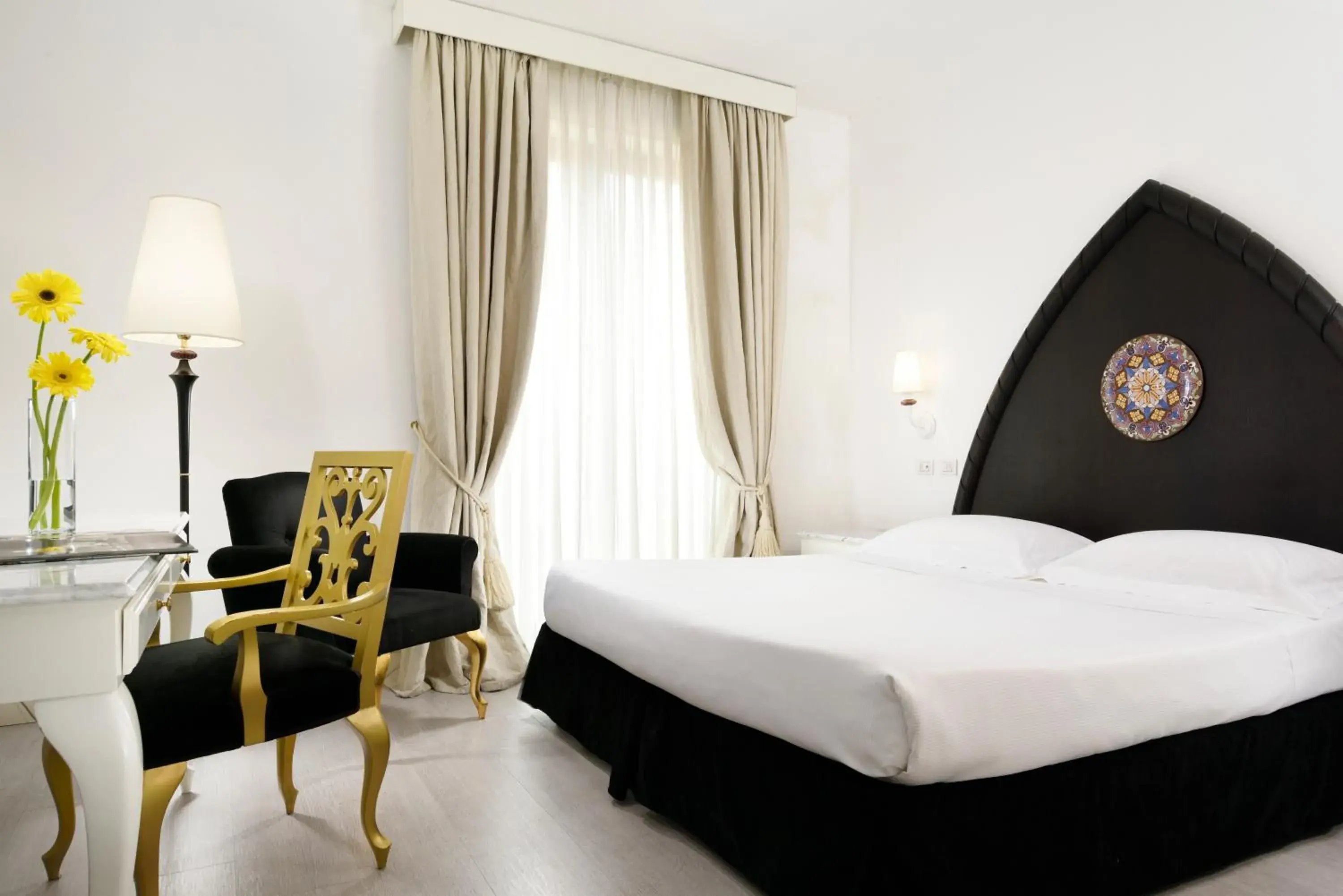 Bedroom, Bed in Palace Catania | UNA Esperienze Bedroom, Bed in Palace Catania | UNA Esperienze
