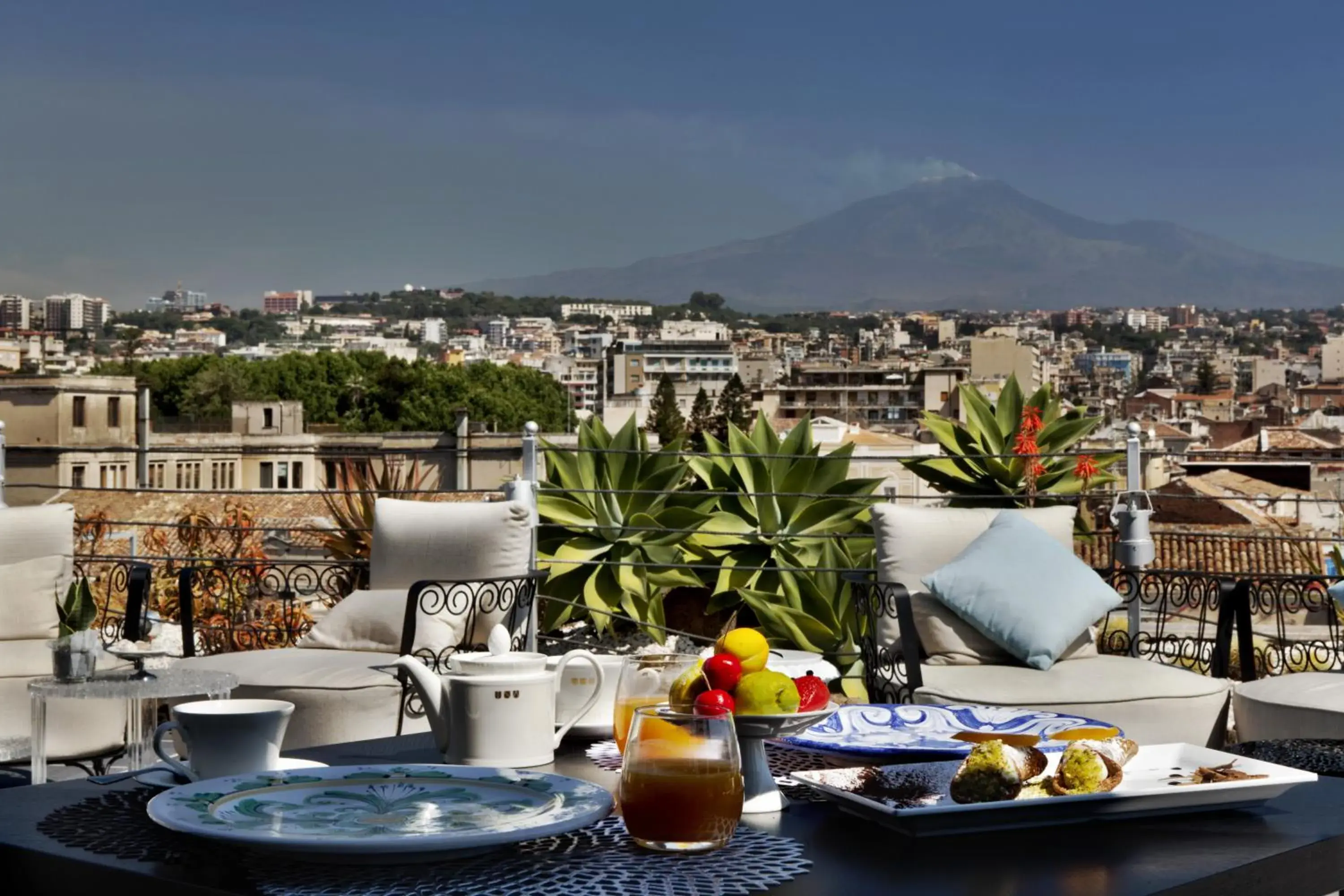 Restaurant/places to eat in Palace Catania | UNA Esperienze Restaurant/places to eat in Palace Catania | UNA Esperienze