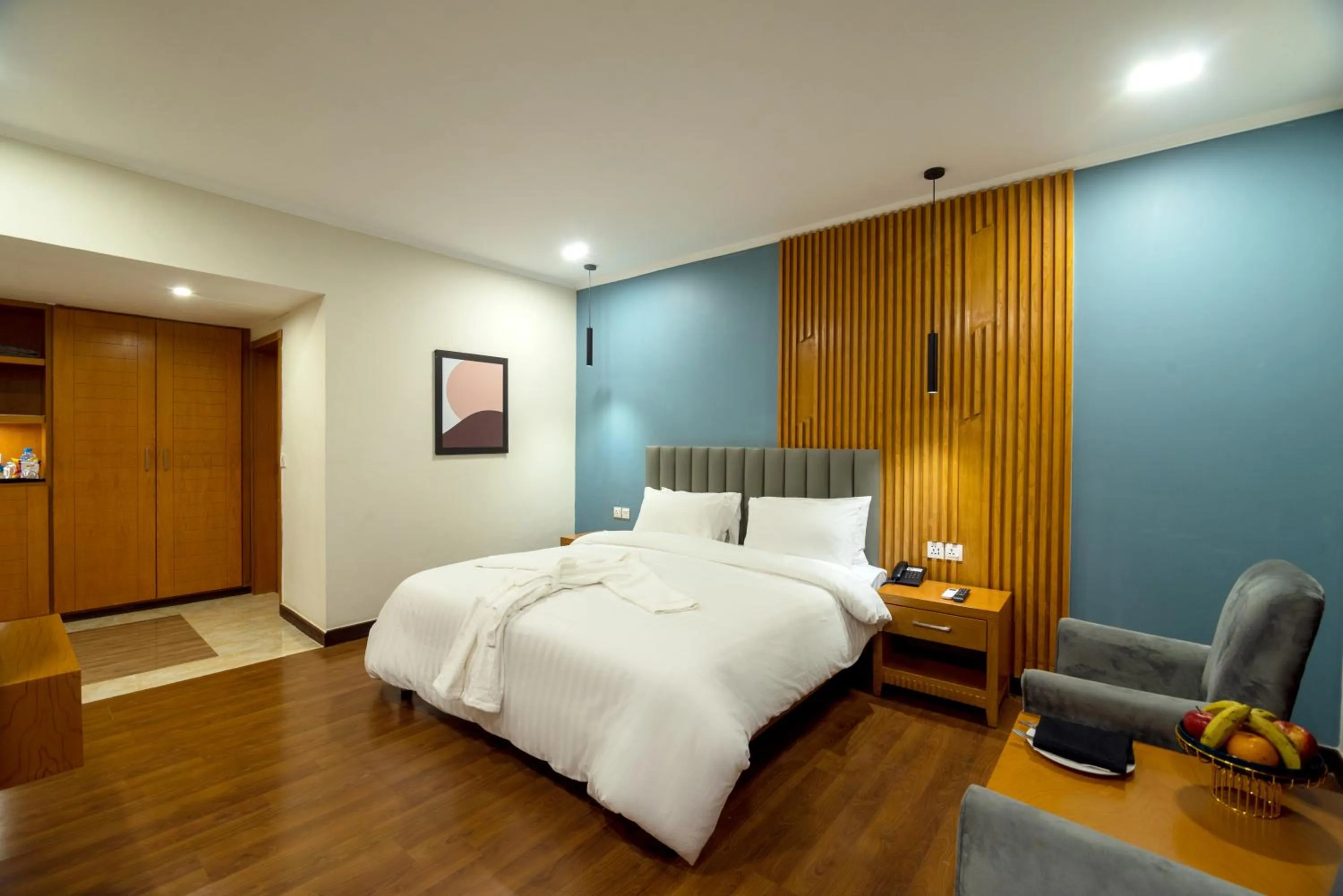 Bedroom, Bed in Hotel One Tower Gulberg, Lahore