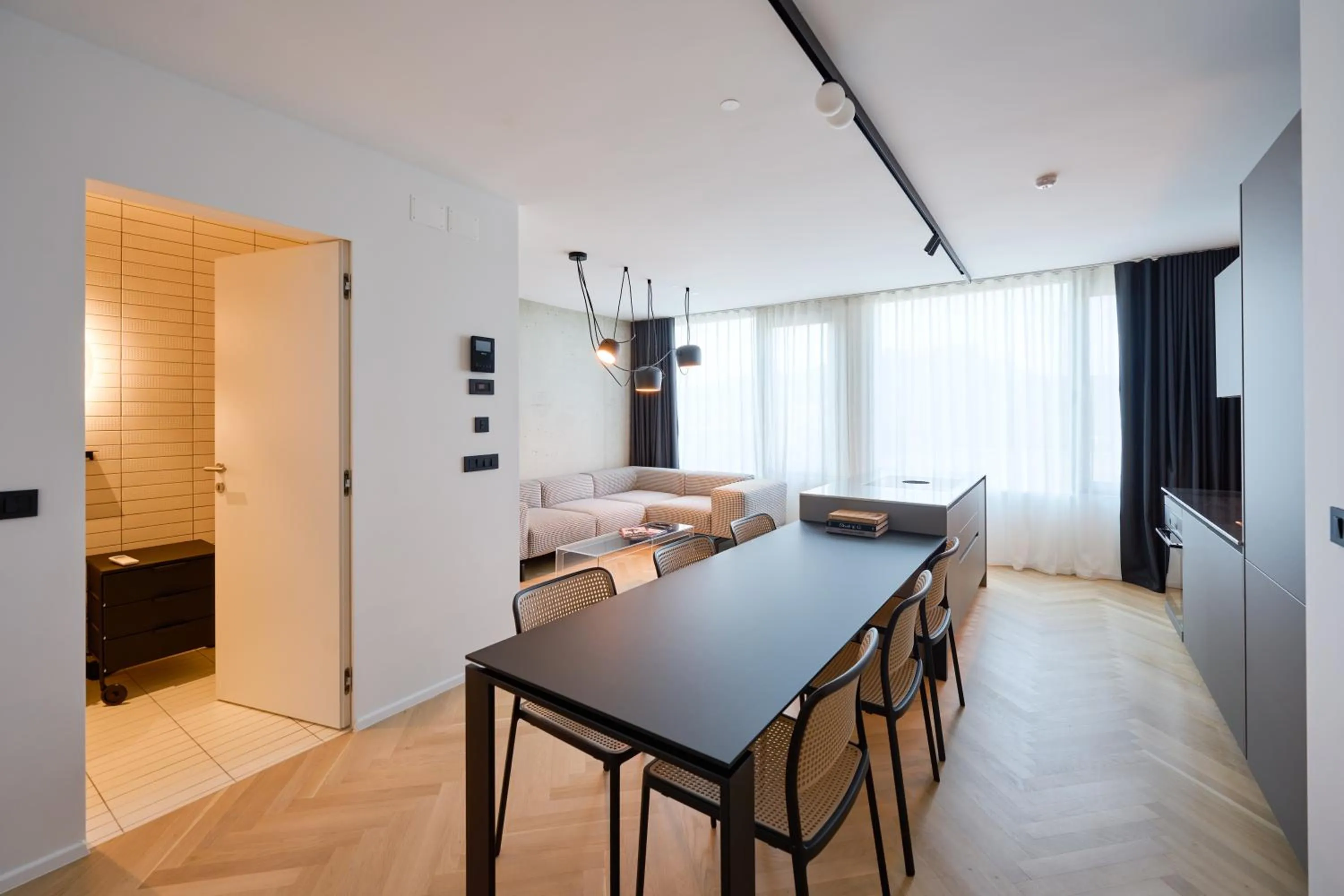 Dining area, Bed in NEU RESIDENCES smart stay