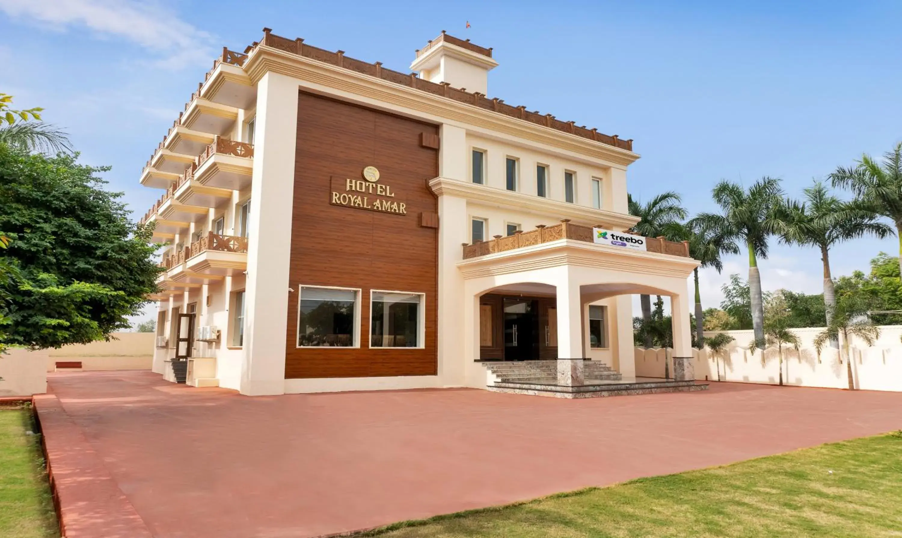 Facade/entrance in Treebo Premium Royal Amar With Mountain View and Swimming Pool Facade/entrance in Treebo Premium Royal Amar With Mountain View and Swimming Pool