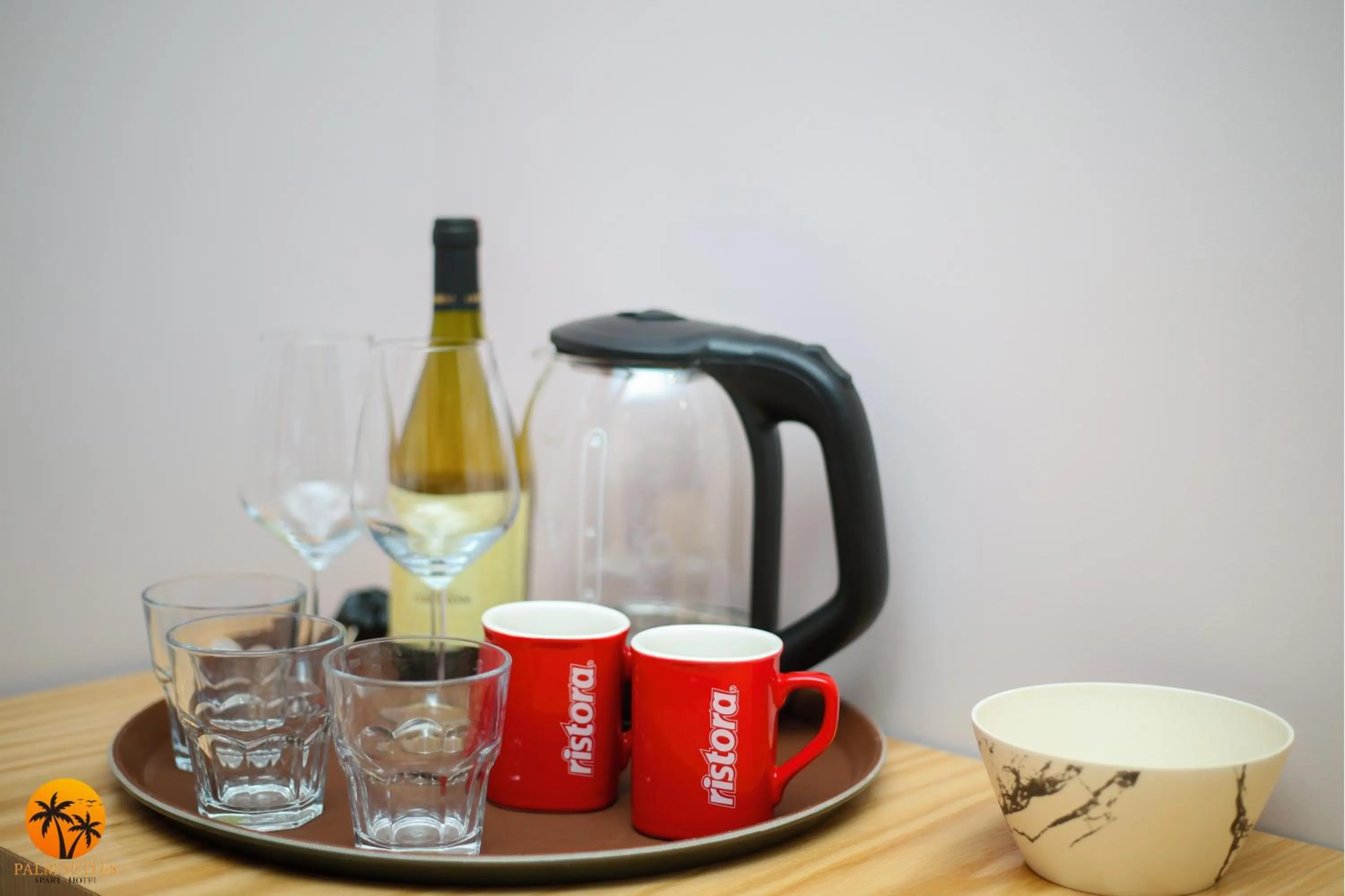 Coffee/tea facilities in Palm Suites Apartment-Suite