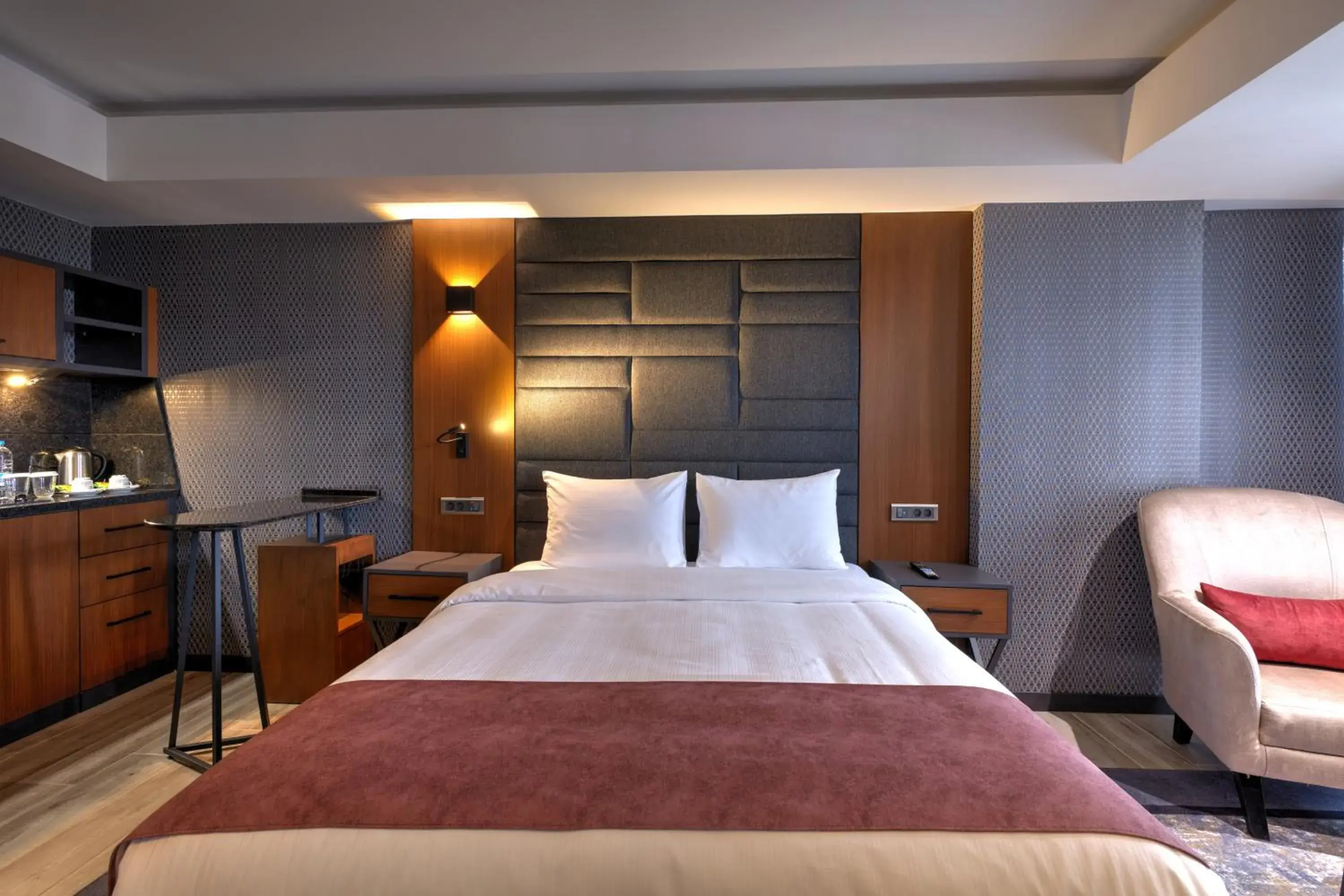 Standard Room with Kitchenette in Nova Vista Deluxe & Suites a Member of Radisson Individuals Standard Room with Kitchenette in Nova Vista Deluxe & Suites a Member of Radisson Individuals