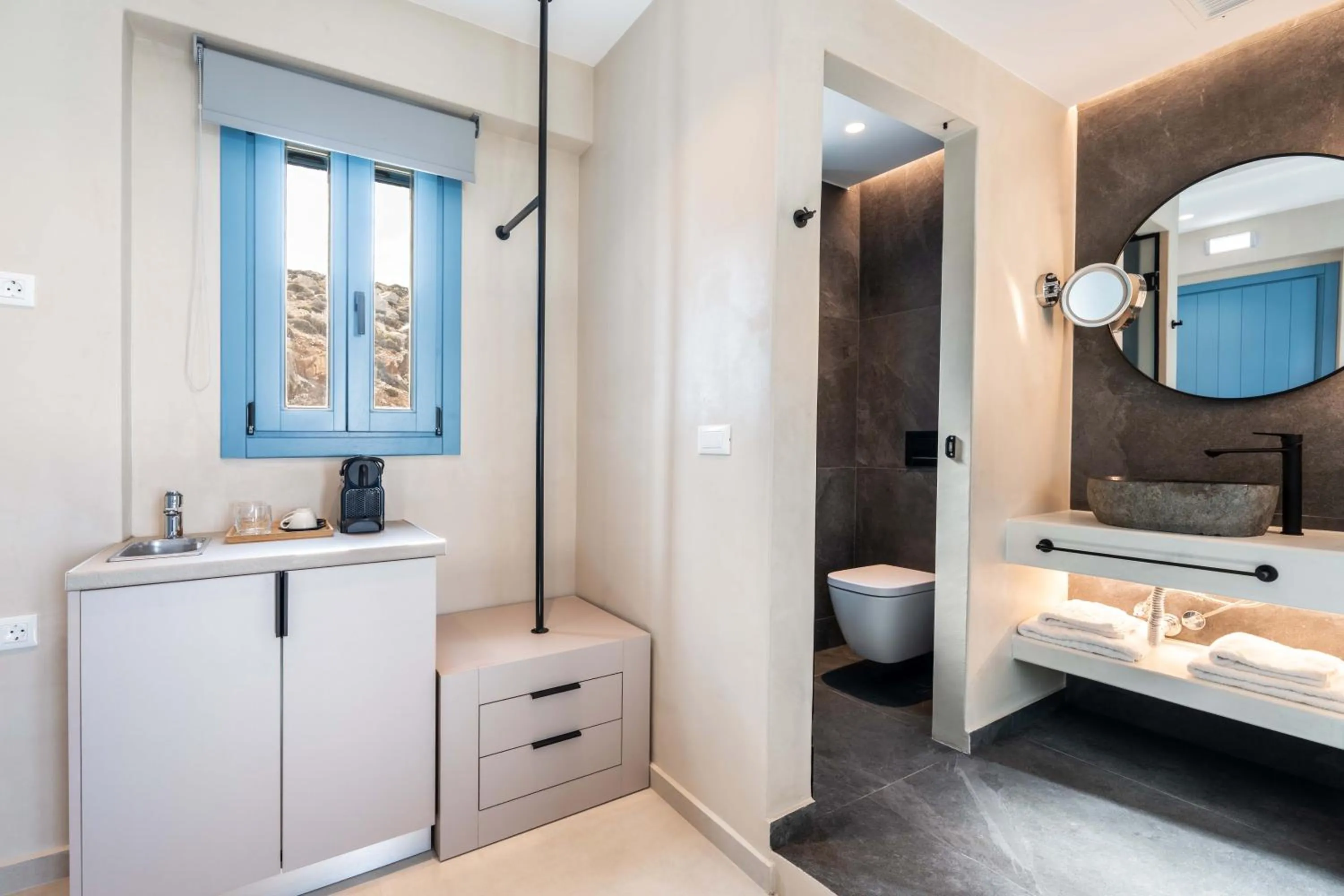 Bathroom in Aura Suites Paros