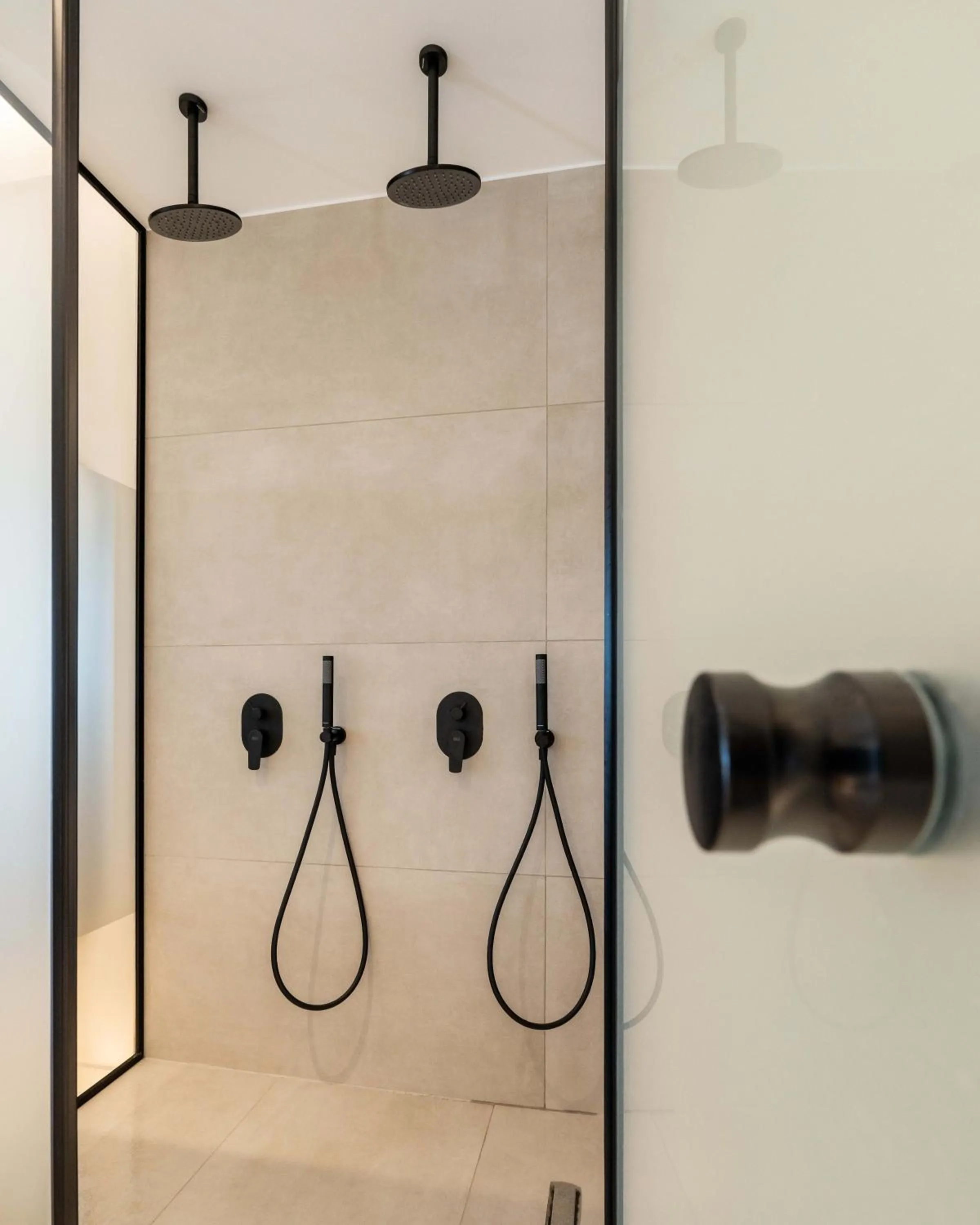 Shower in Aura Suites Paros