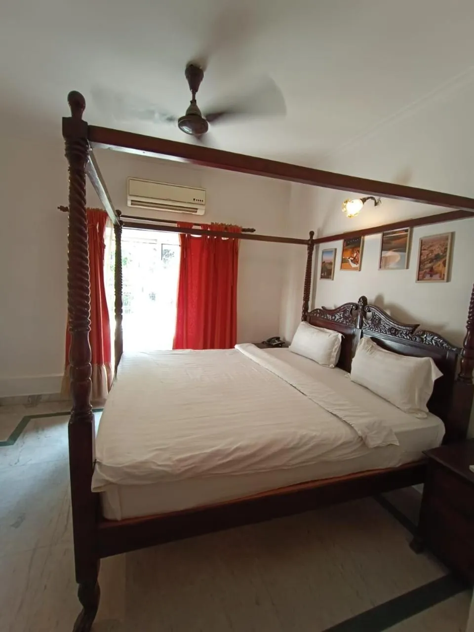 Bed in Chirmi palace