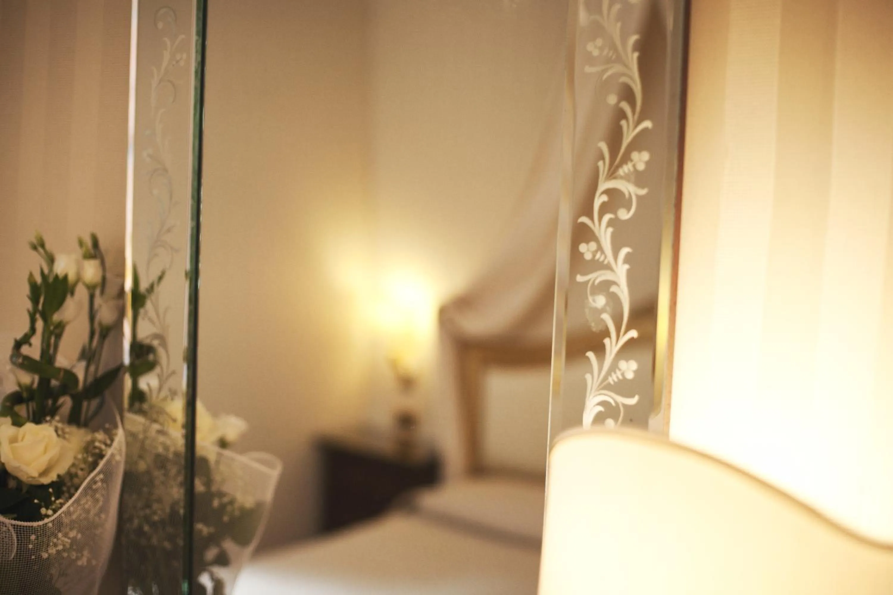 Decorative detail, Bed in Hotel Ca' D'Oro - WENICE Deep Culture