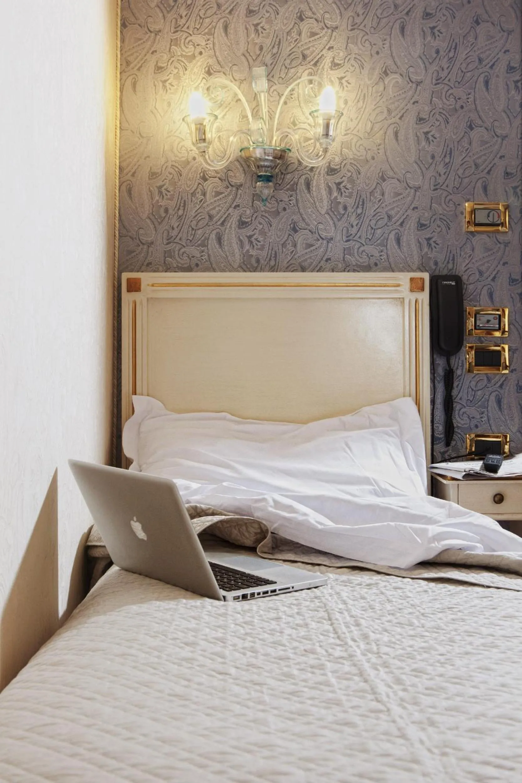 Bedroom, Bed in Hotel Ca' D'Oro - WENICE Deep Culture