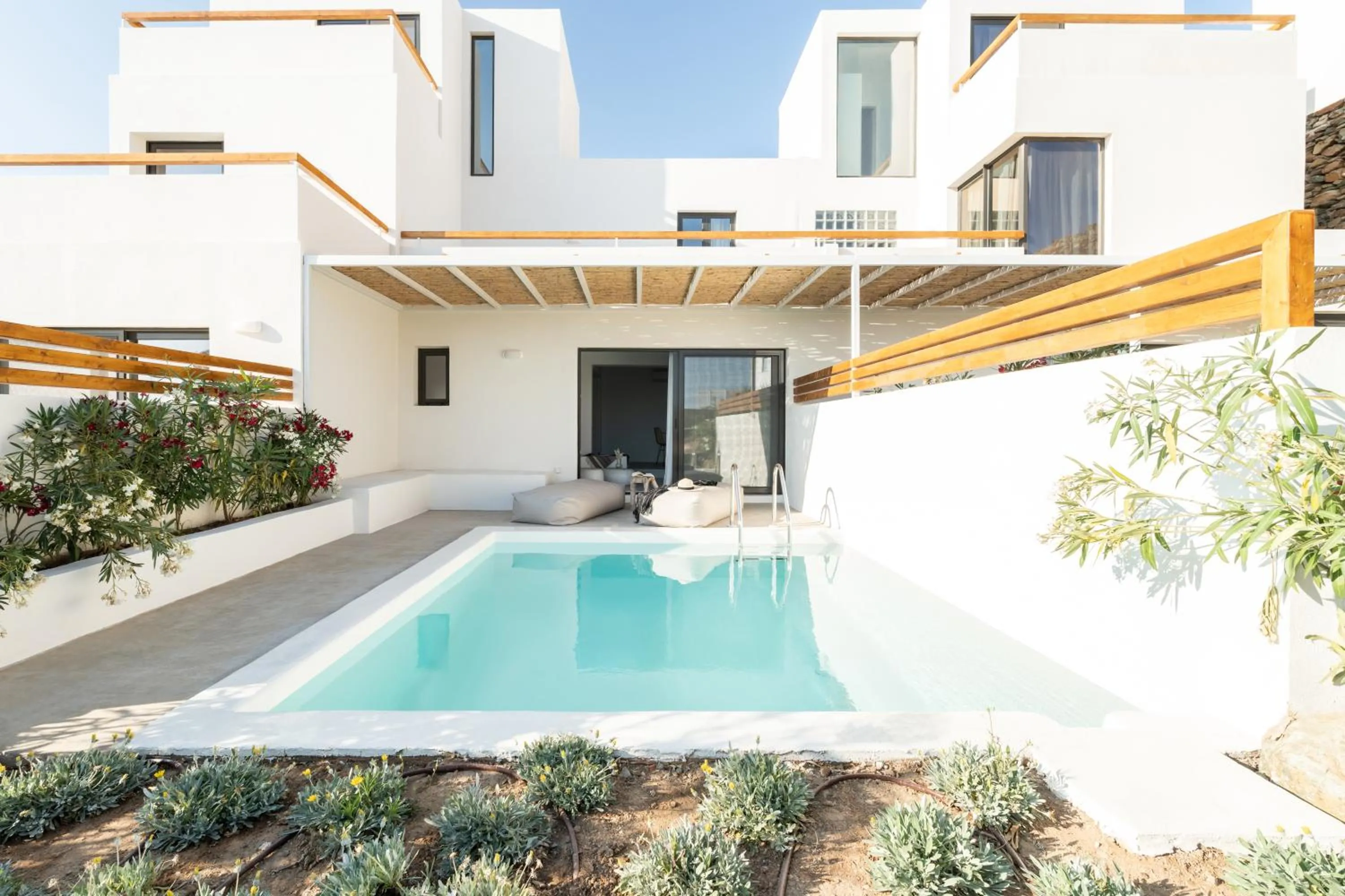 Swimming pool in Aura Villas Tinos