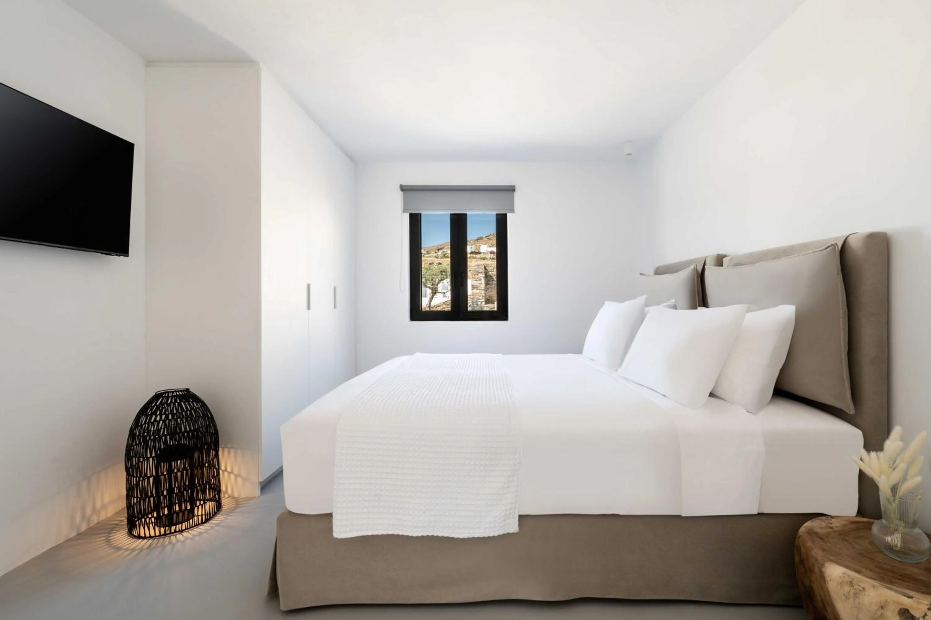 Bed in Aura Villas Tinos