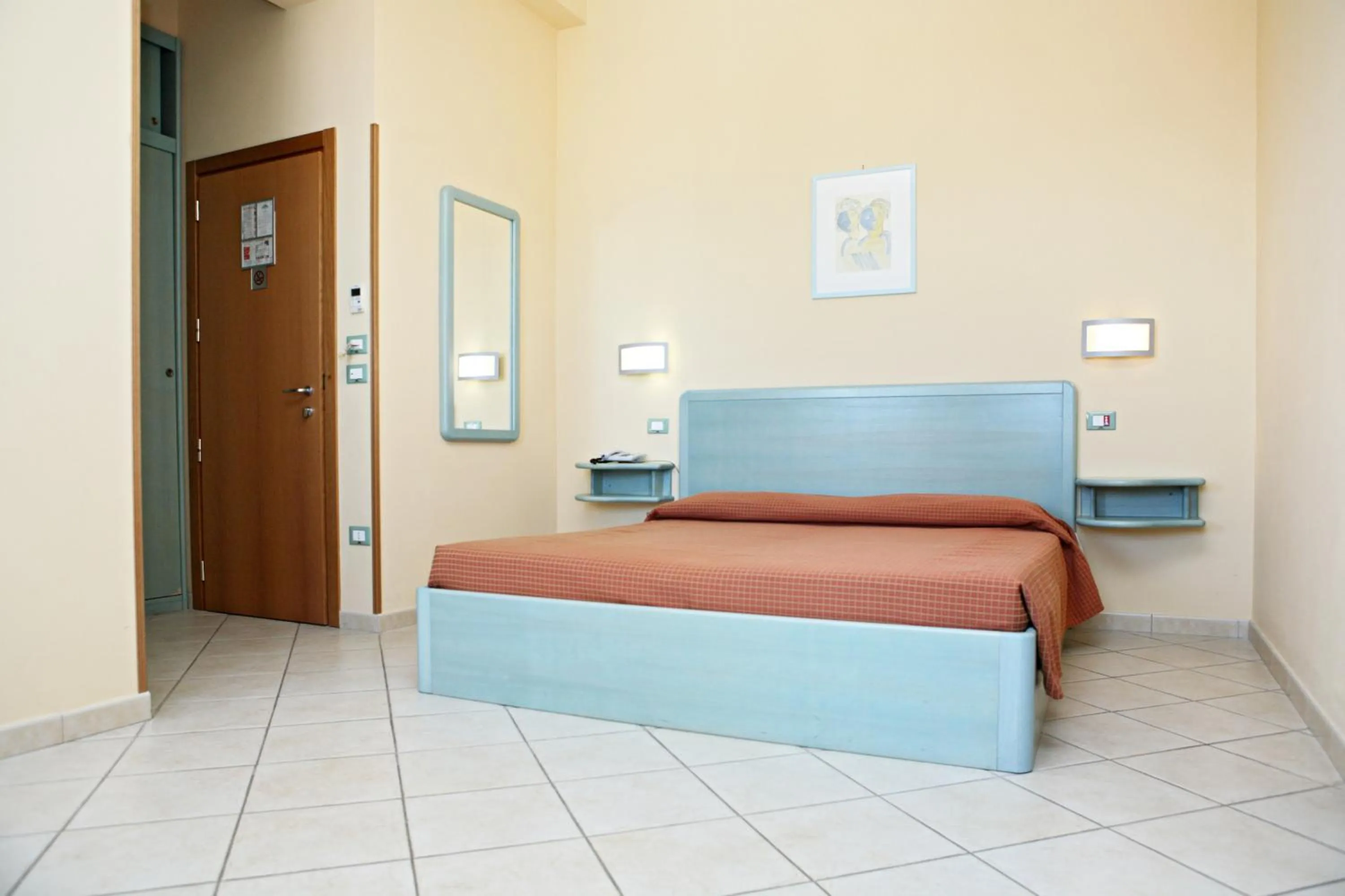 Photo of the whole room, Bed in Abbazia Club Hotel Marotta