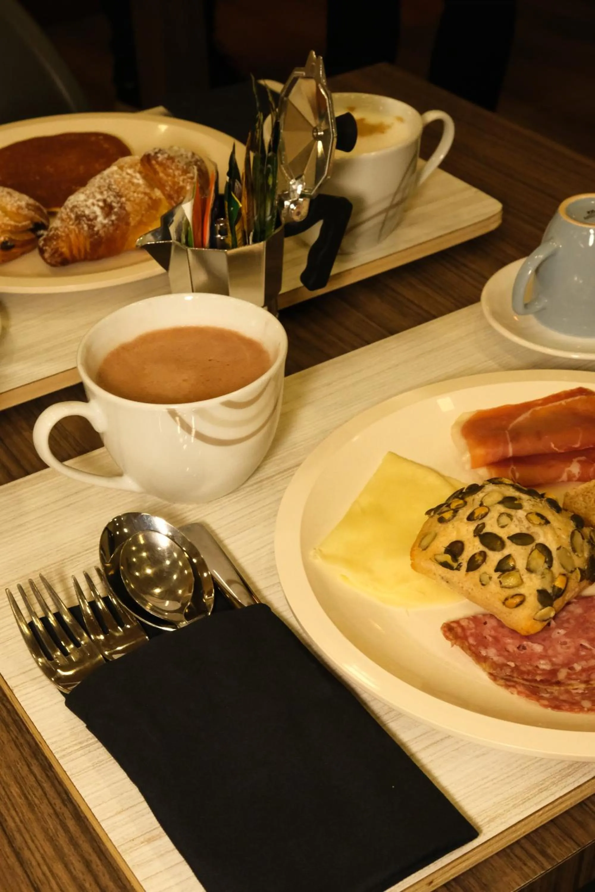 Breakfast in Neocore