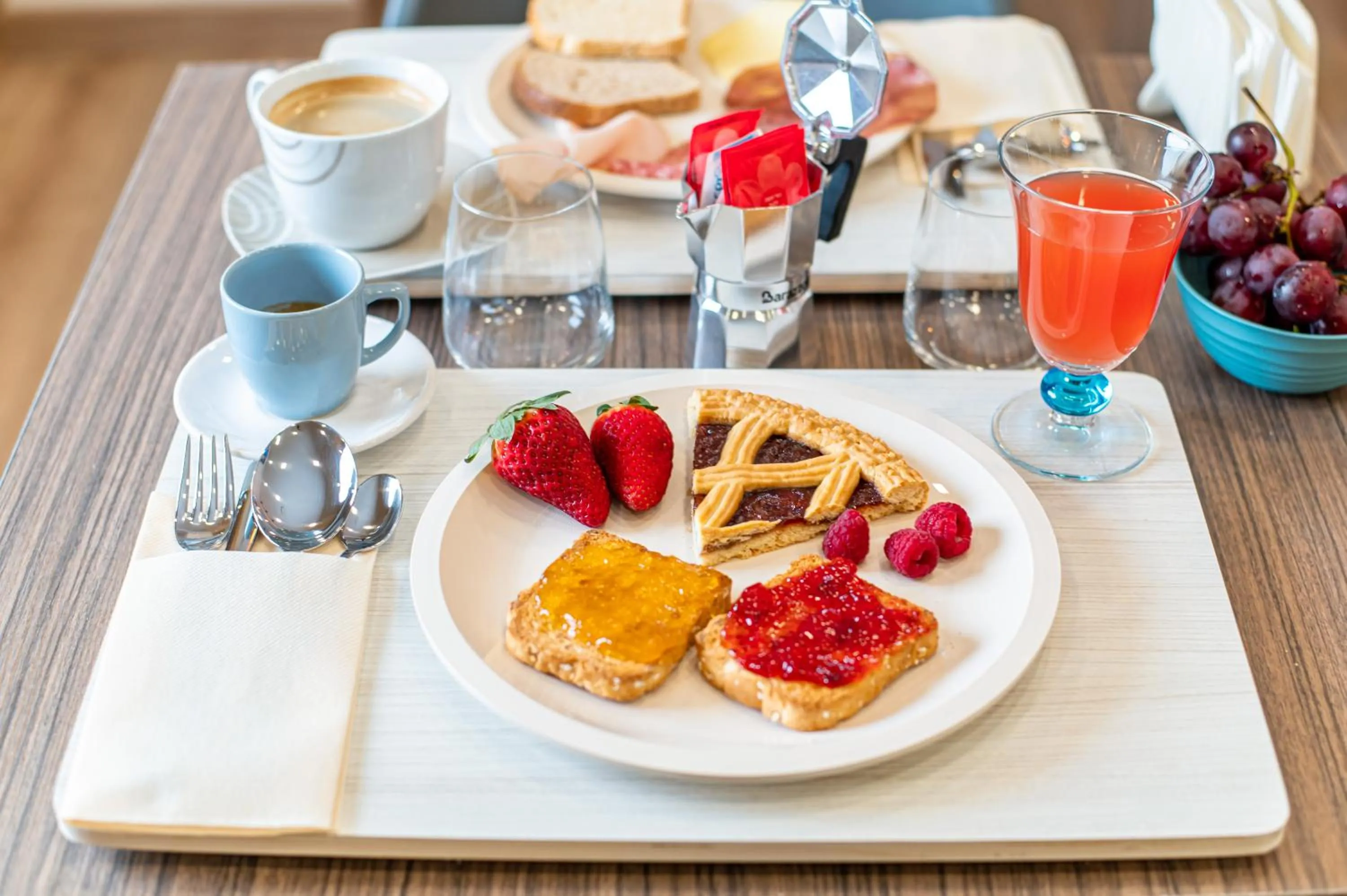 Breakfast in Neocore