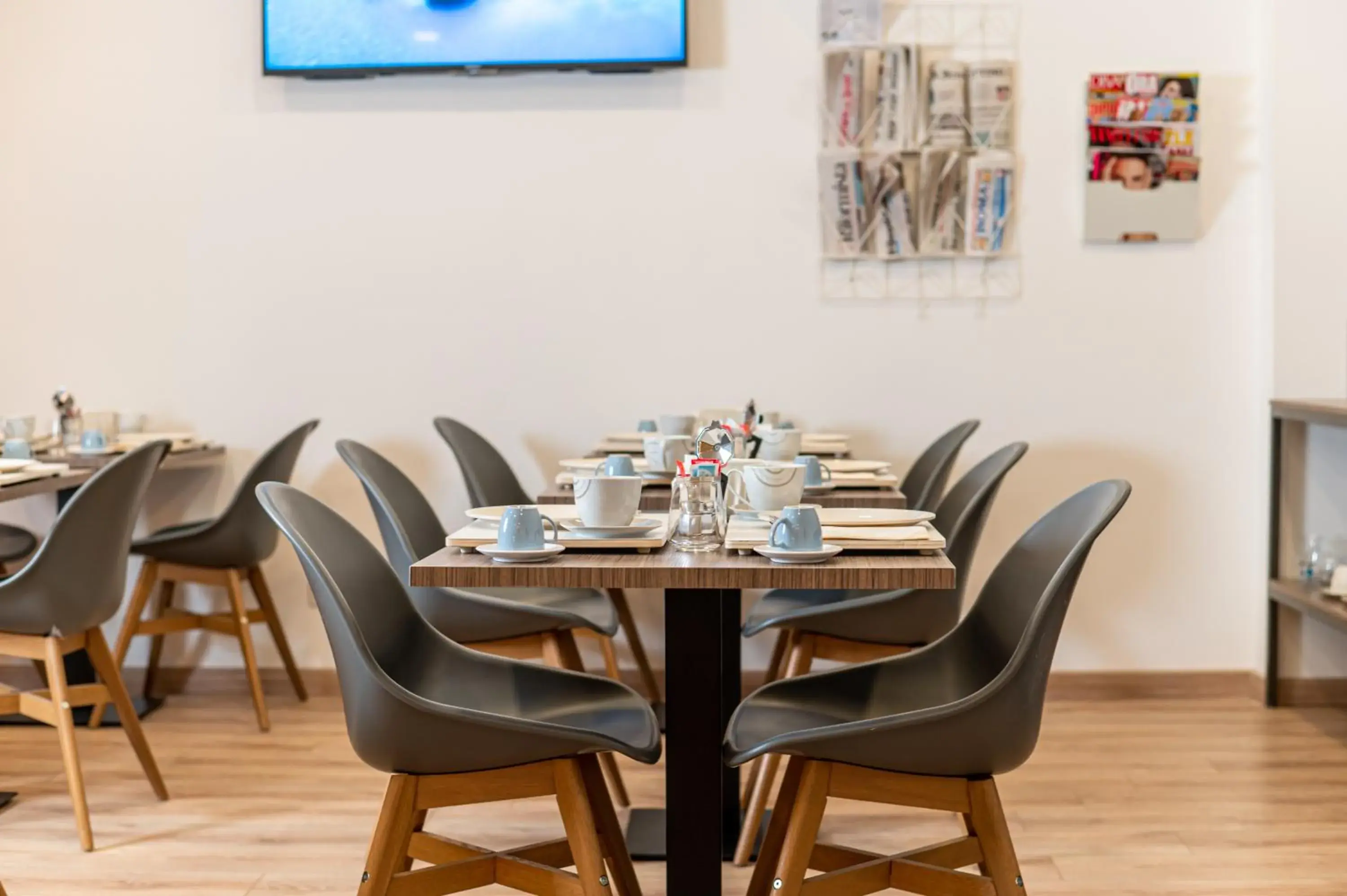 Restaurant/places to eat in Neocore Restaurant/places to eat in Neocore