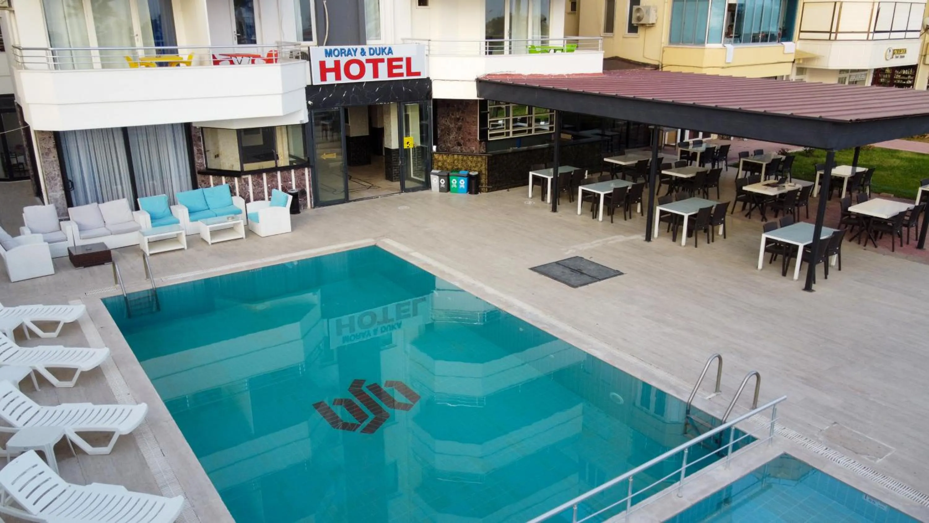 Pool view in Moray & Duka Hotel