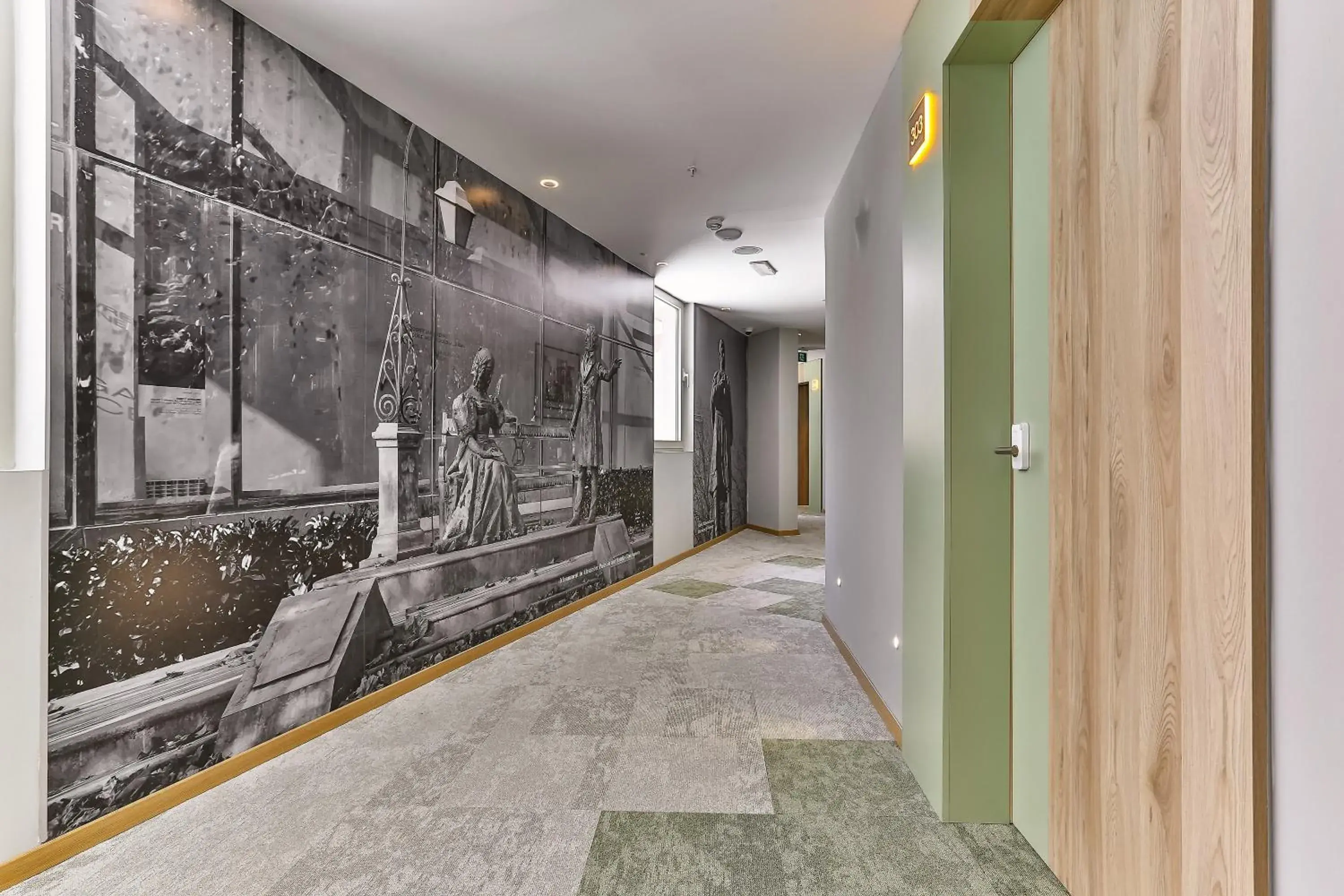 Property building in Carine Hotel Centar Property building in Carine Hotel Centar