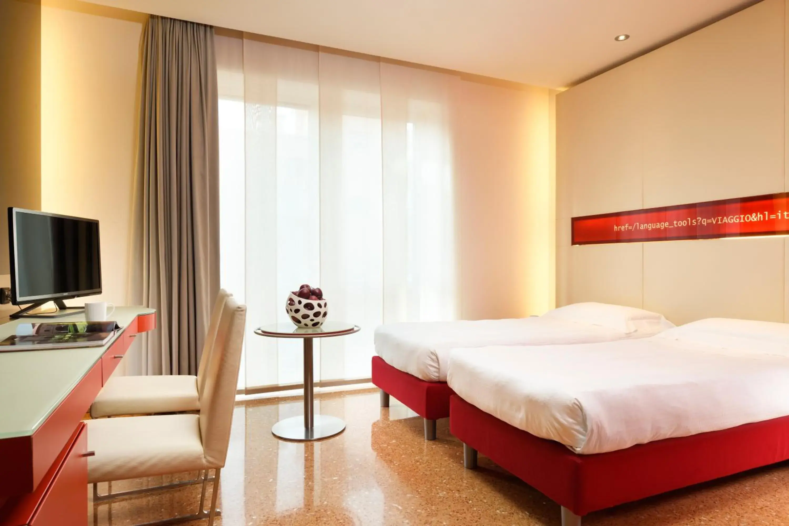 Classic Double Room - Single Use in UNA Hotels Bologna Centro Classic Double Room - Single Use in UNA Hotels Bologna Centro