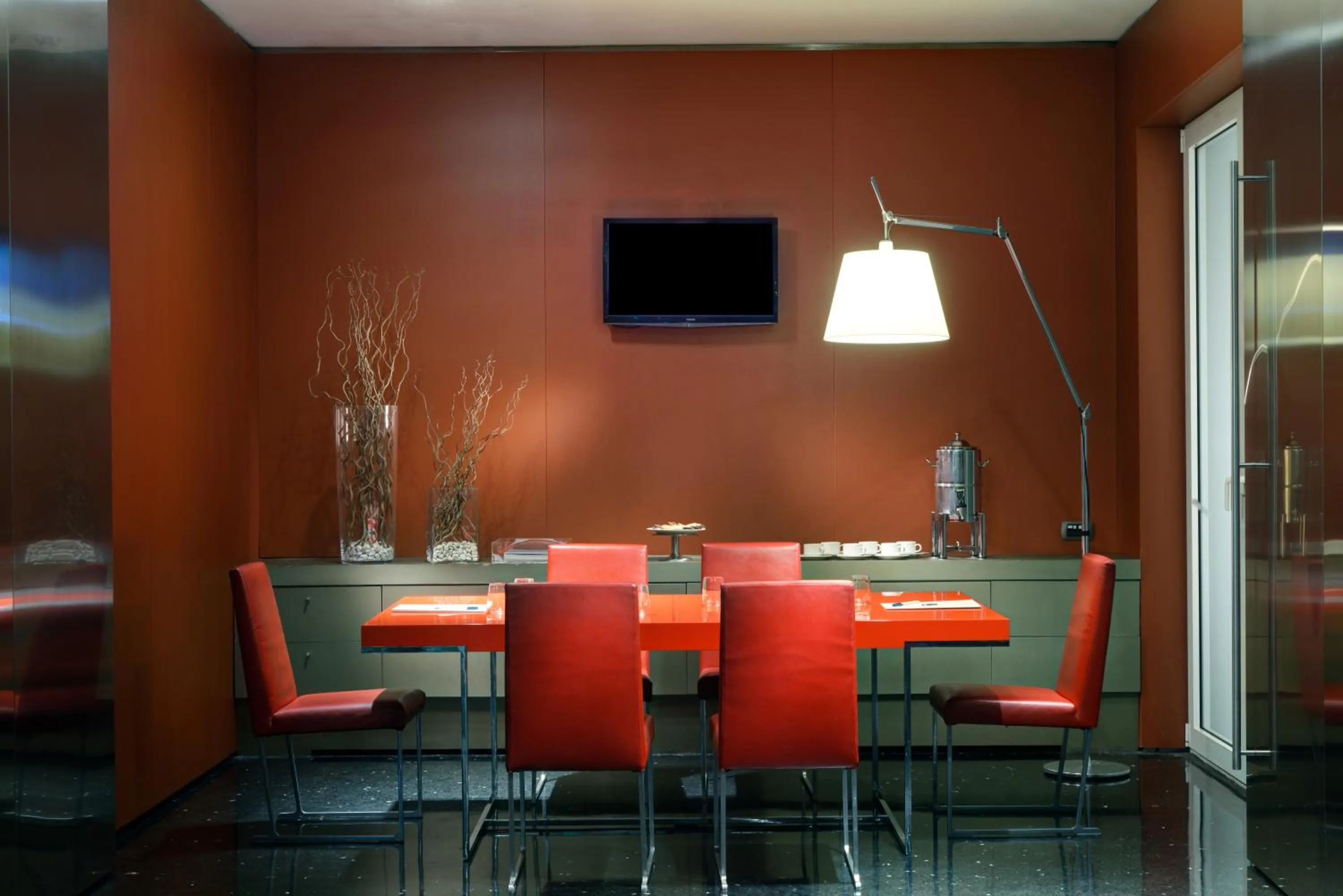 Business facilities in UNA Hotels Bologna Centro