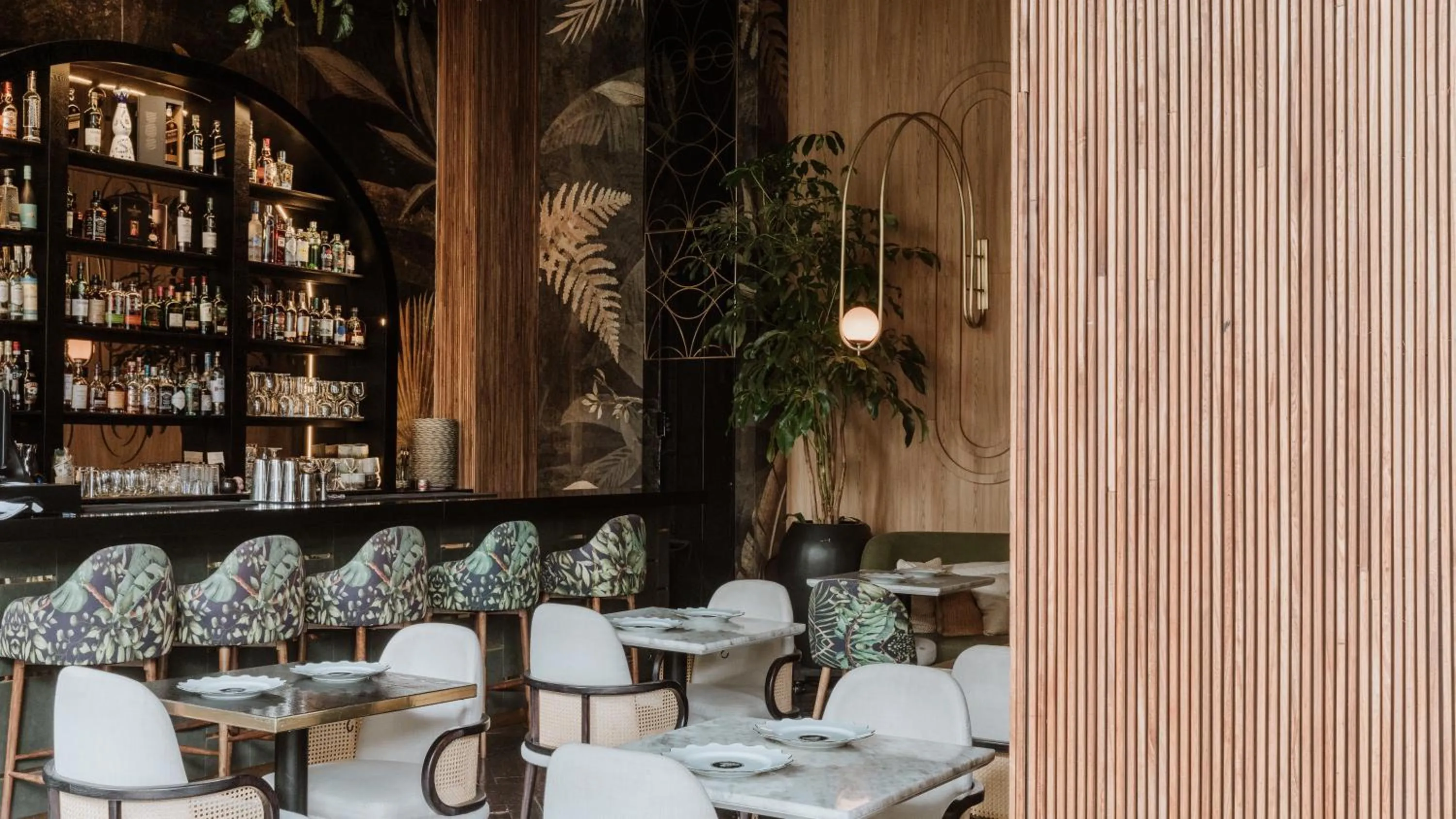 Restaurant/places to eat in Selvario 36 Hotel