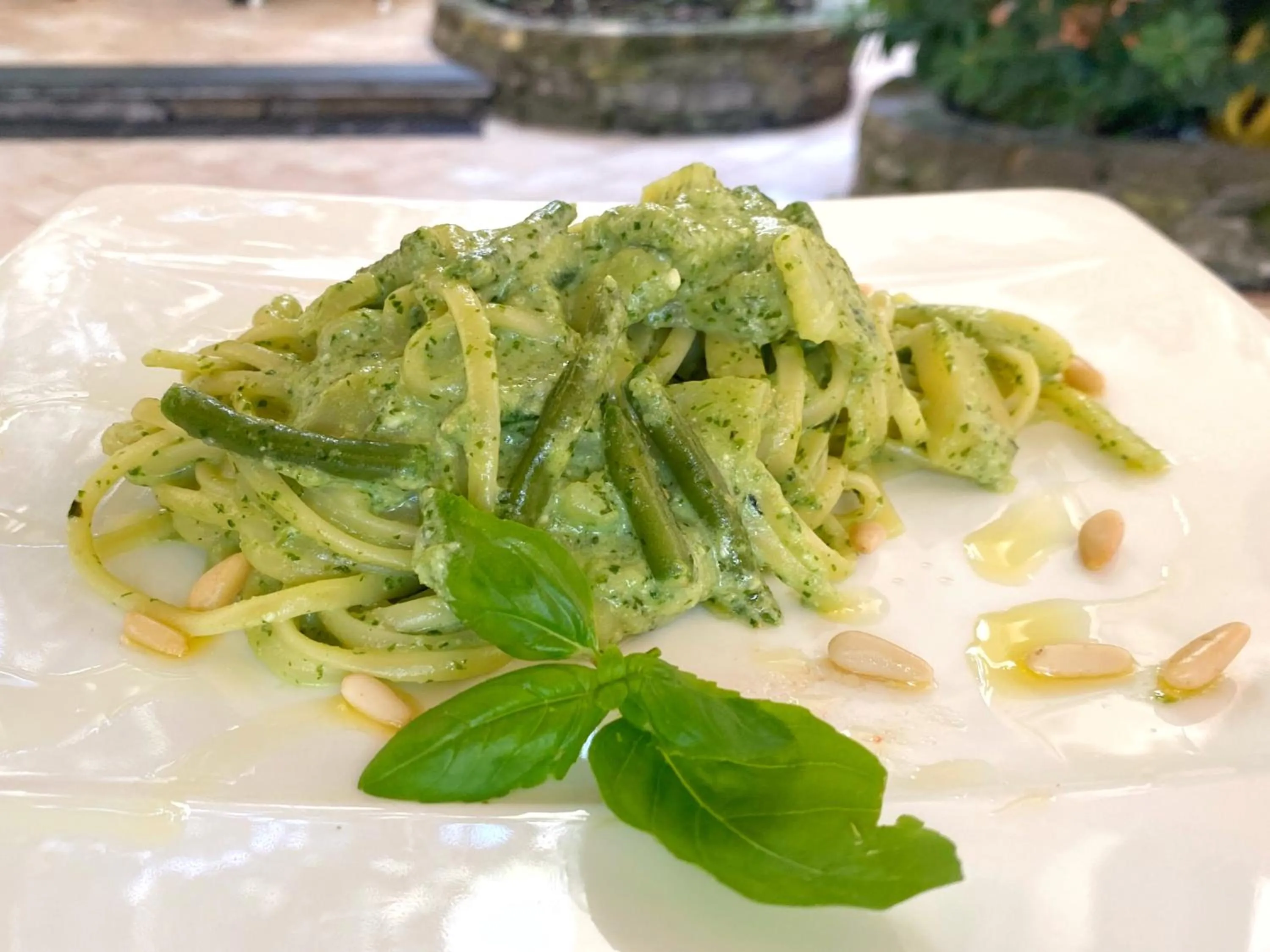 Food and drinks in Hotel Jolanda