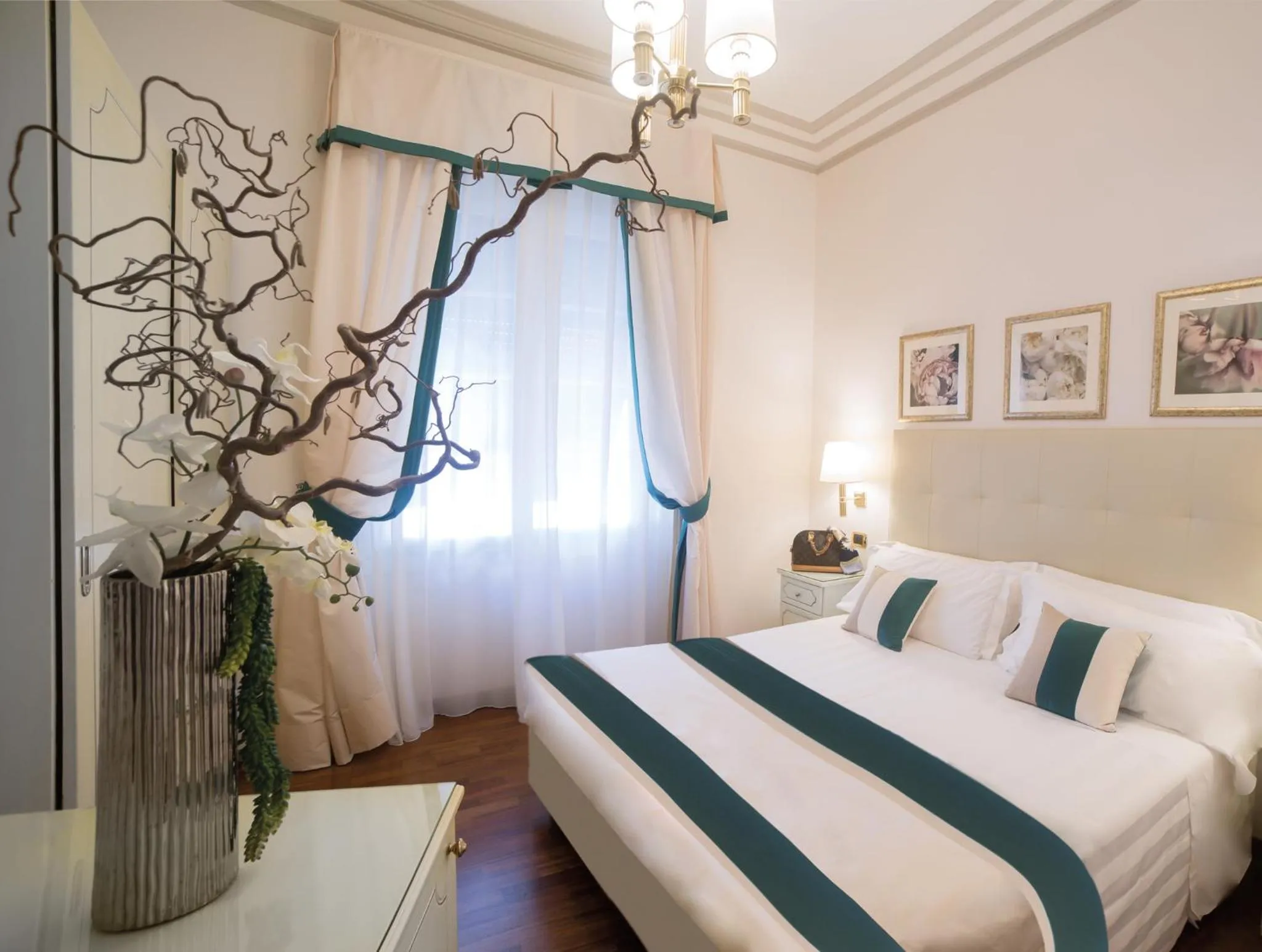 Bedroom, Bed in Hotel Jolanda