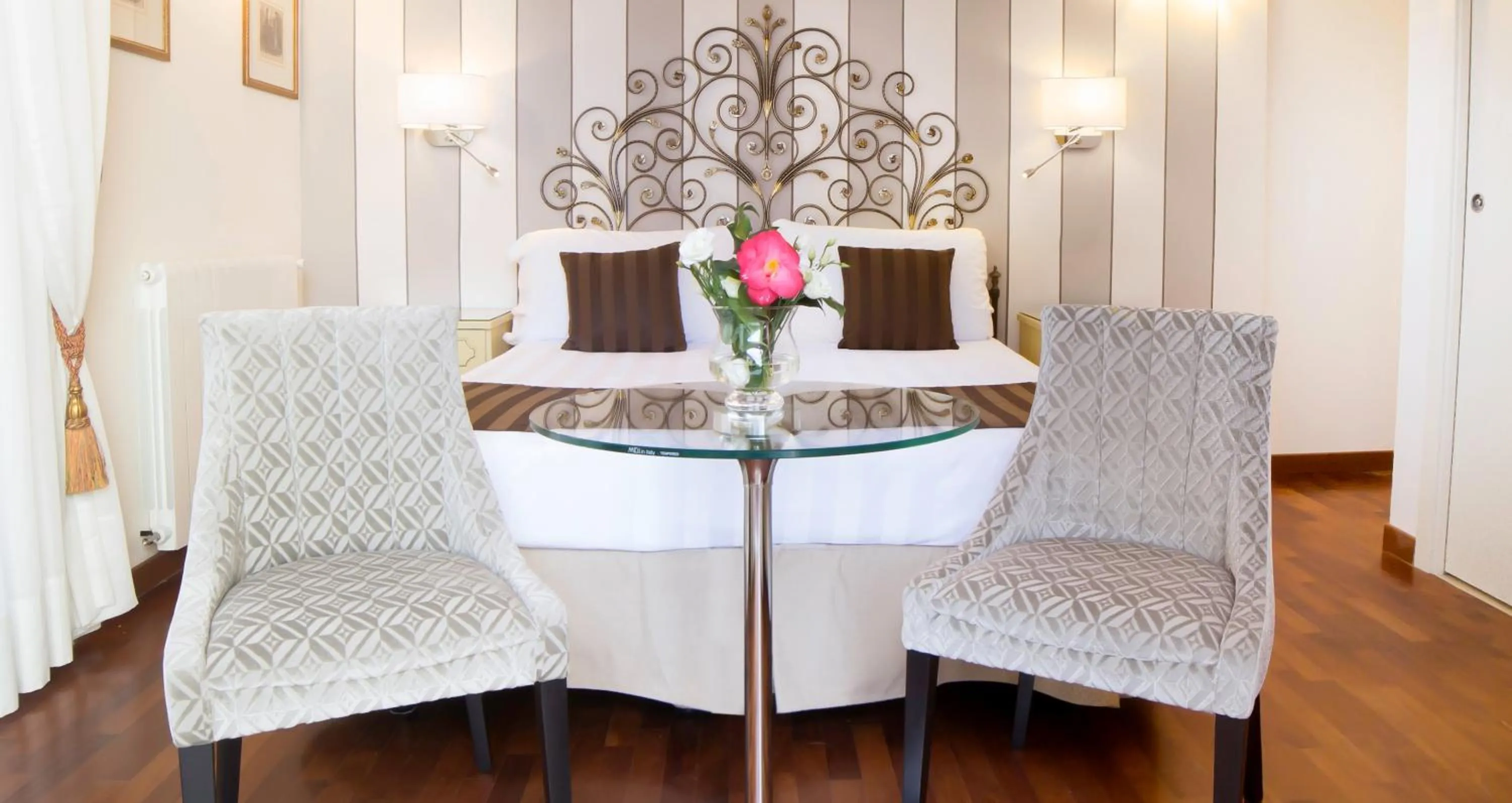 Photo of the whole room in Hotel Jolanda