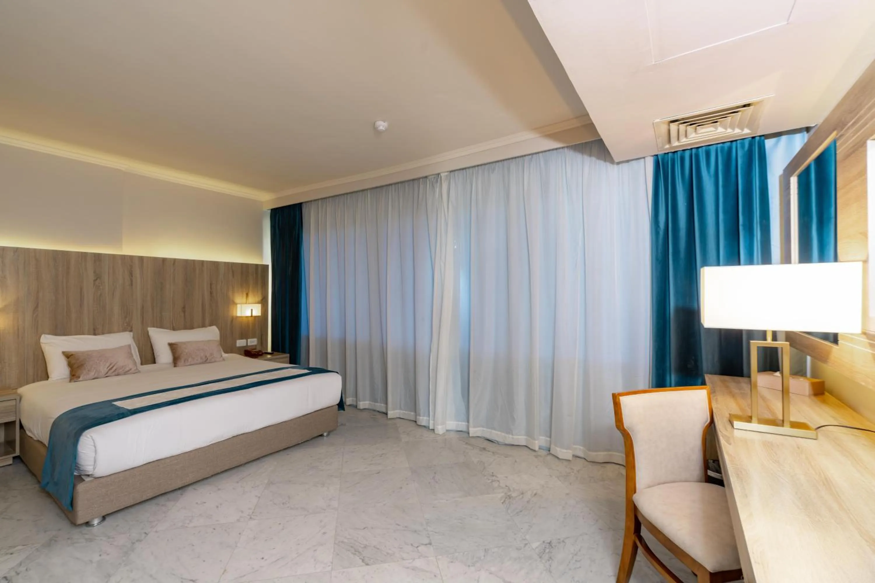 Photo of the whole room, Bed in Seven Seas Jolie Bay - Ultra All Inclusive