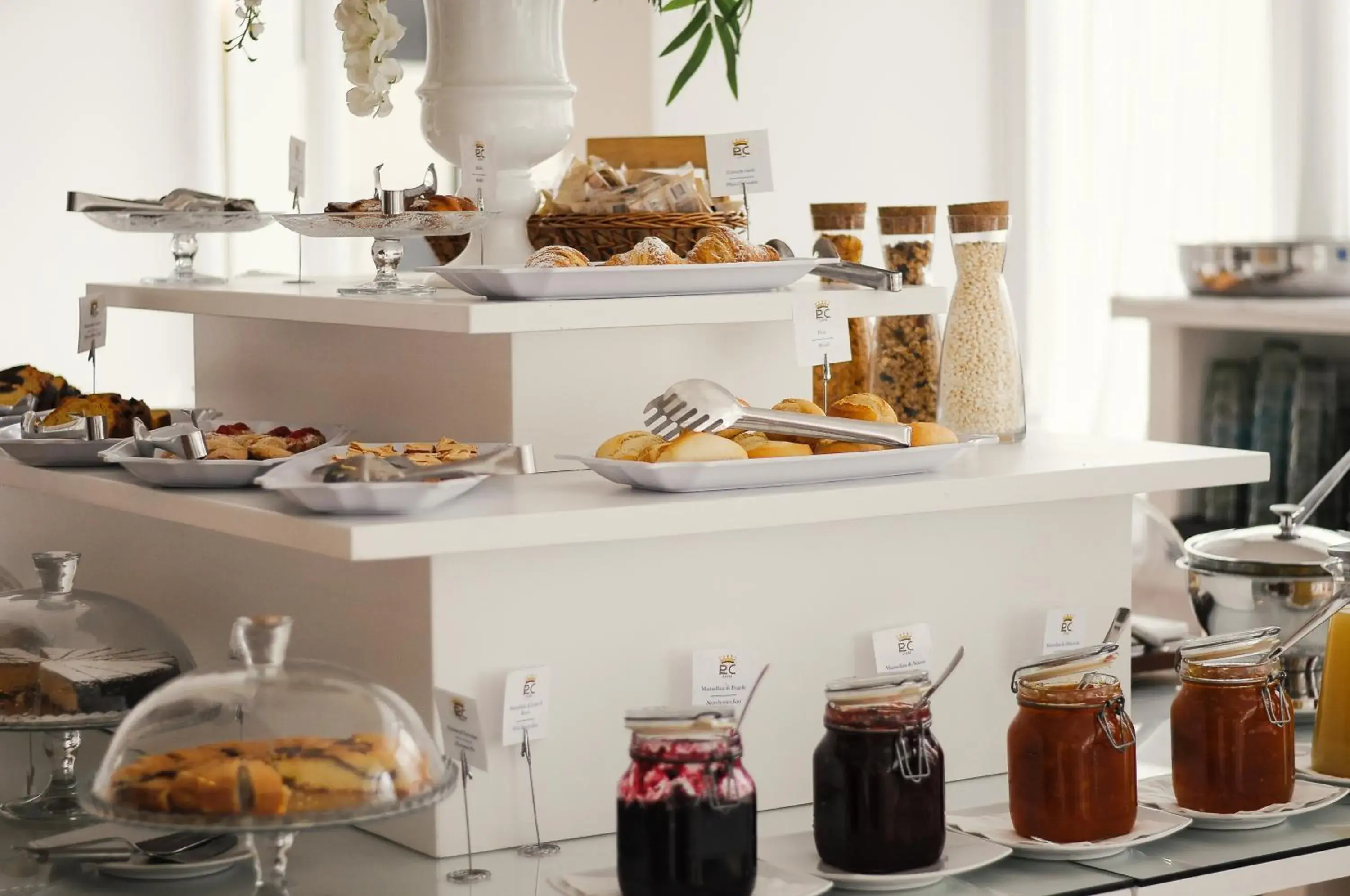 Breakfast in Regina Cristina Breakfast in Regina Cristina