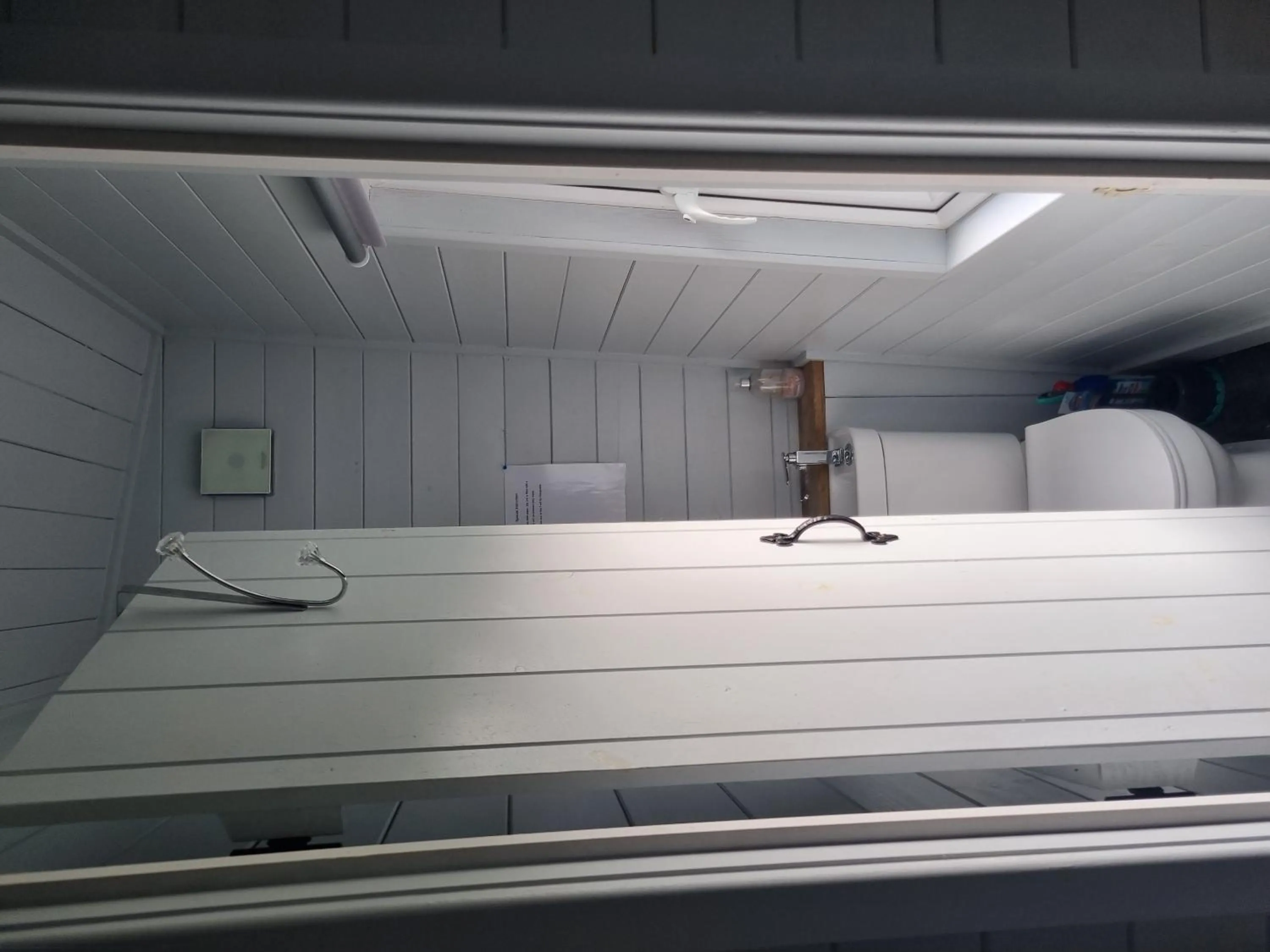 Glamping Hut - Riverview 3