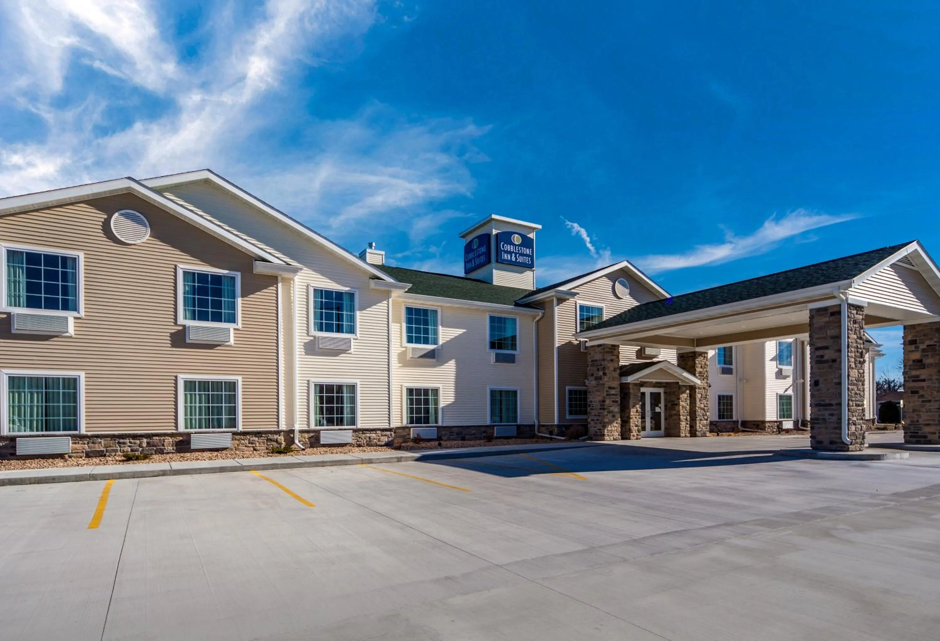 Property building in Cobblestone Inn & Suites-Fremont