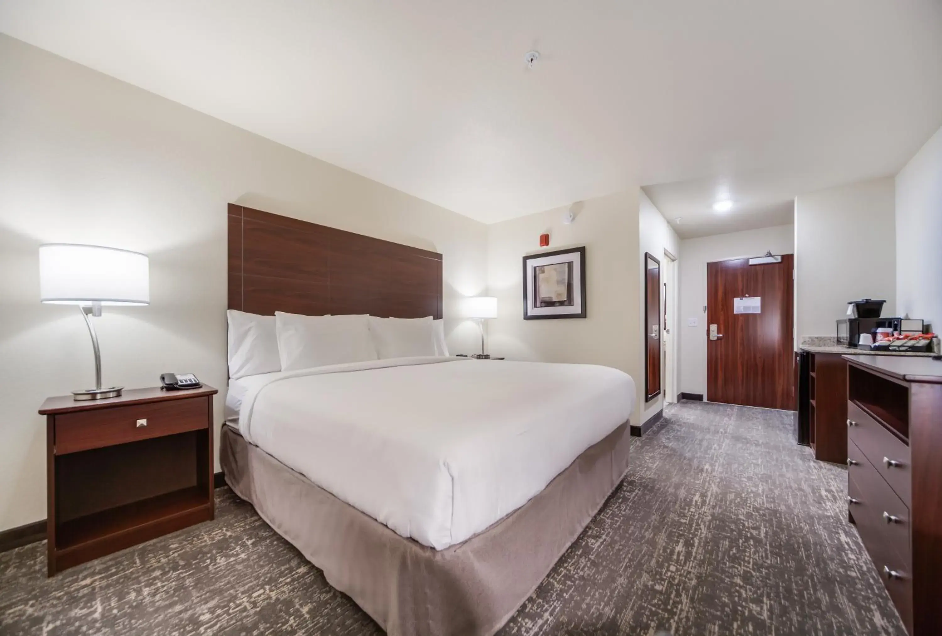 Bed in Cobblestone Inn & Suites-Fremont Bed in Cobblestone Inn & Suites-Fremont