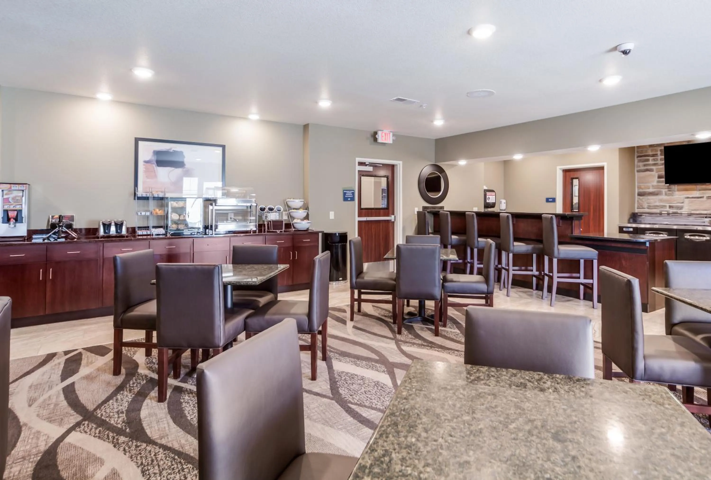 Lounge or bar in Cobblestone Inn & Suites-Fremont