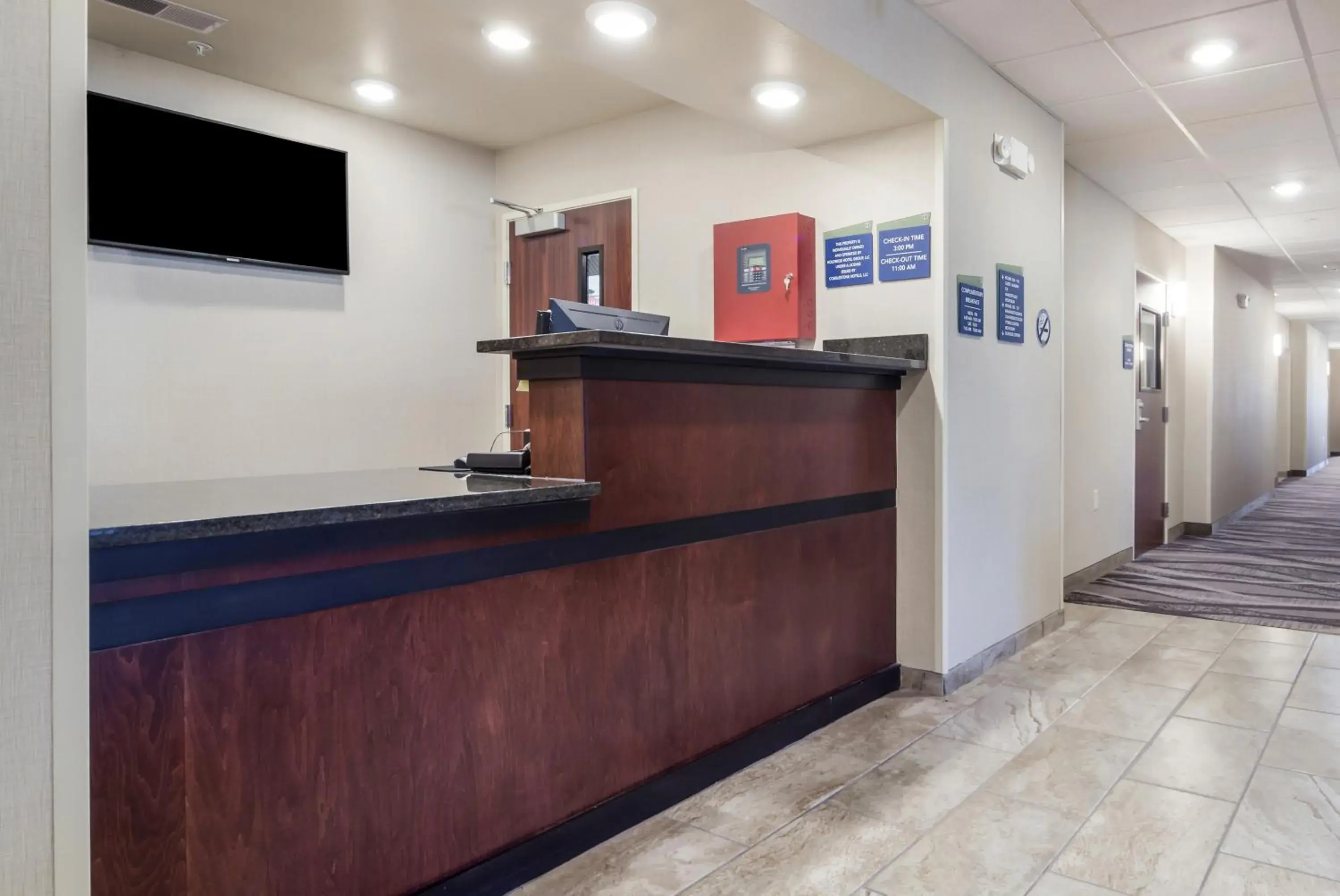 Lobby or reception in Cobblestone Inn & Suites-Fremont Lobby or reception in Cobblestone Inn & Suites-Fremont
