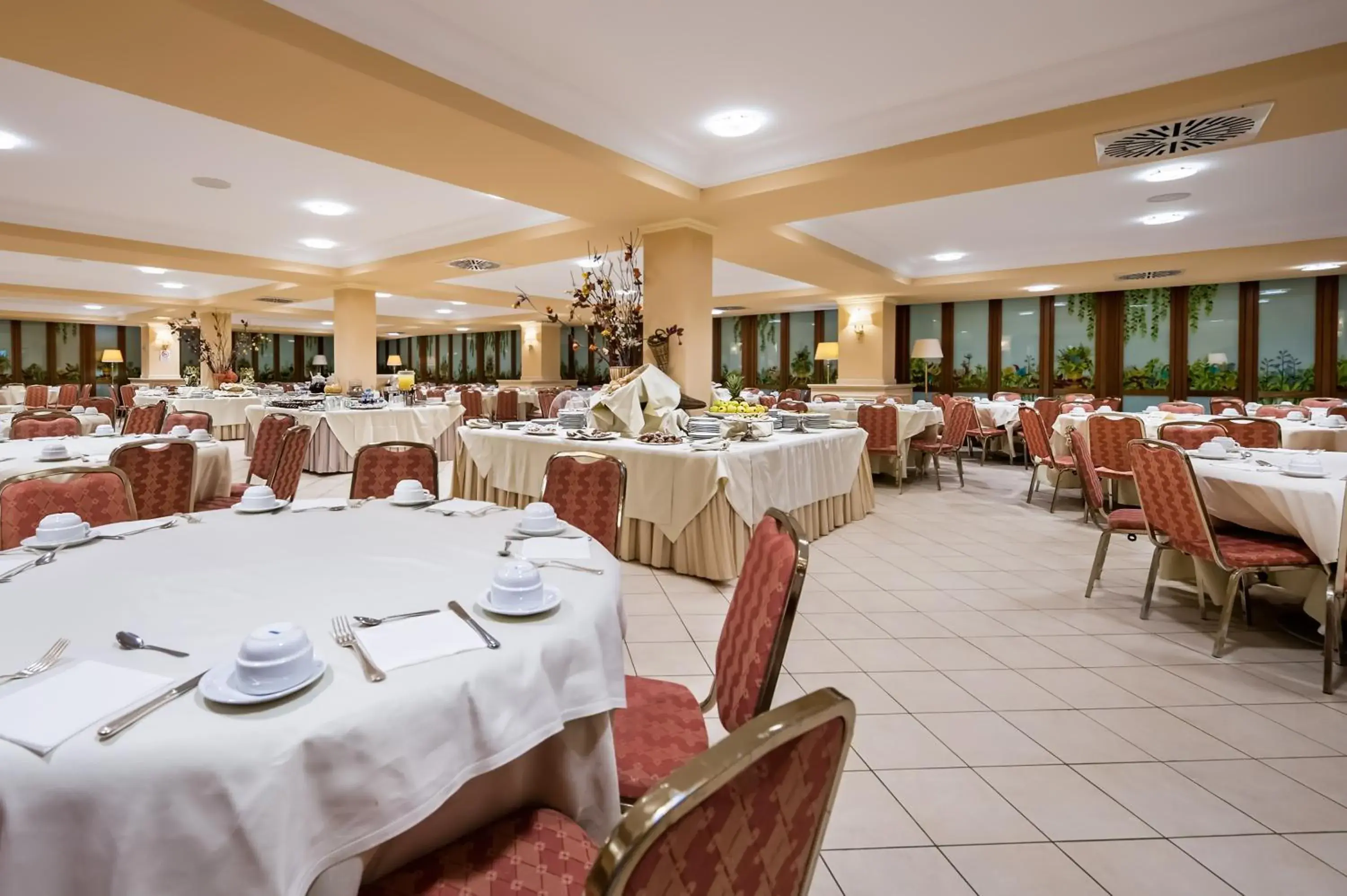 Restaurant/places to eat in Dioscuri Bay Palace Restaurant/places to eat in Dioscuri Bay Palace