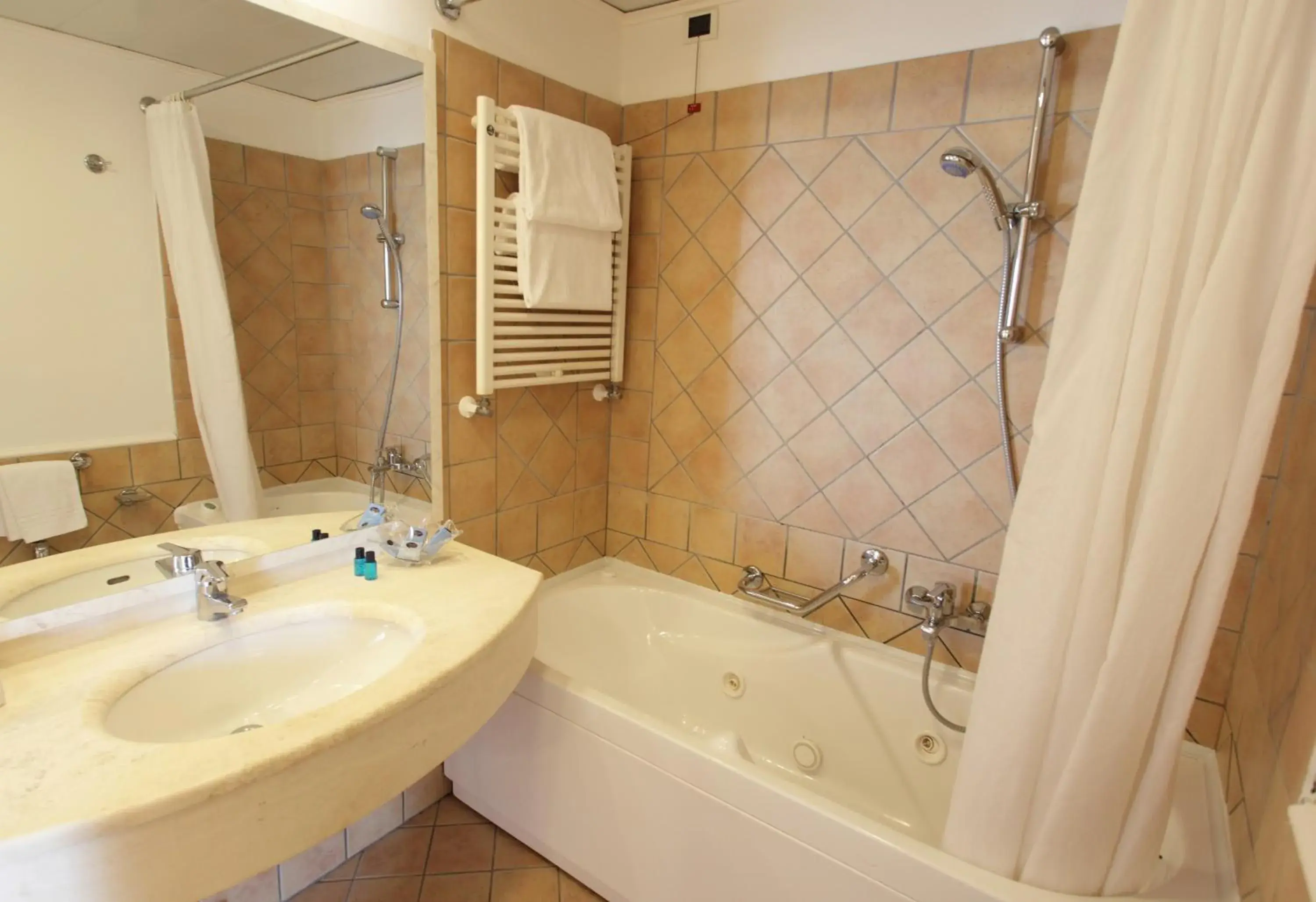 Bathroom in Dioscuri Bay Palace Bathroom in Dioscuri Bay Palace