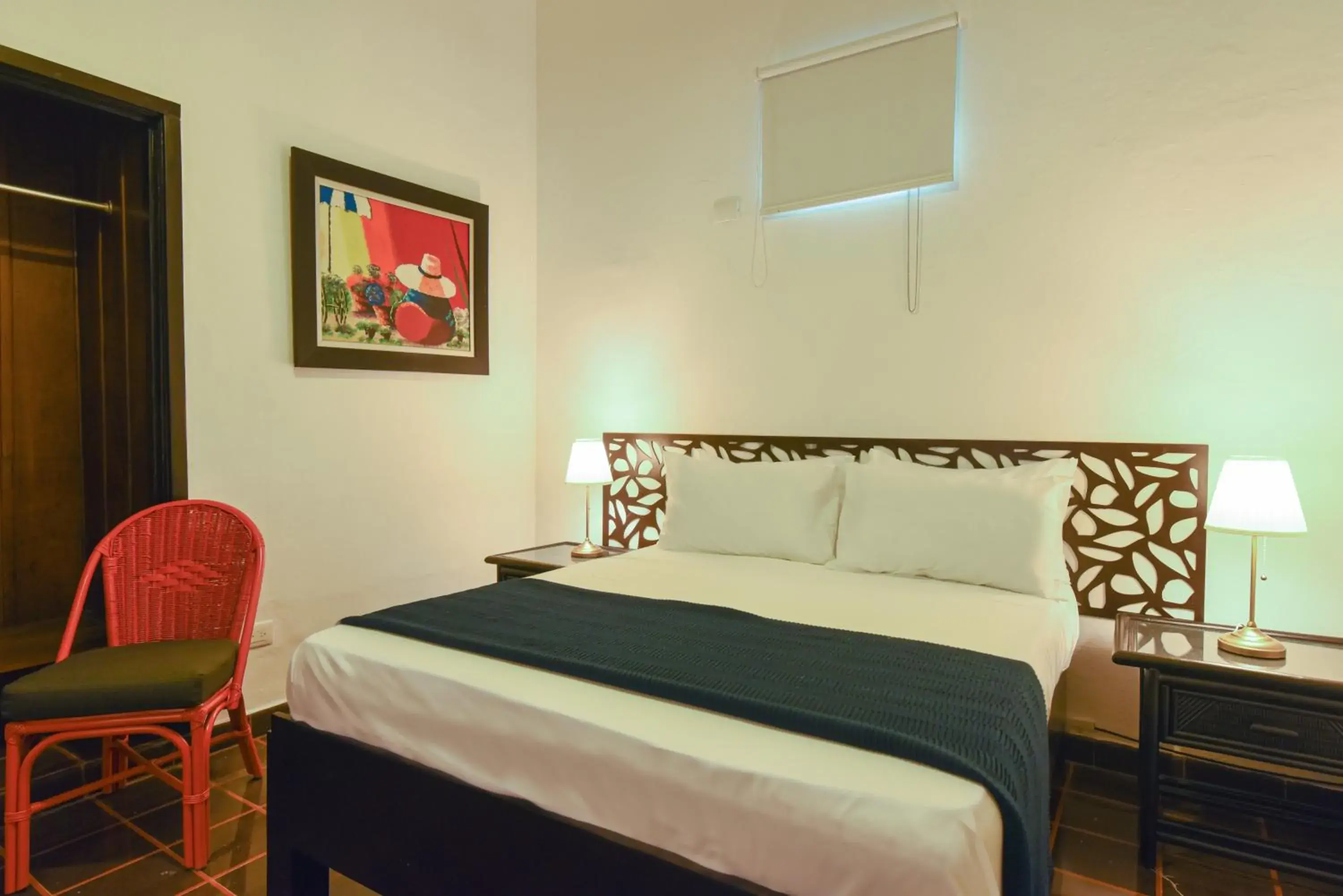 Deluxe Queen Room in PH 19 Guesthouse Hotel in Gazcue Deluxe Queen Room in PH 19 Guesthouse Hotel in Gazcue