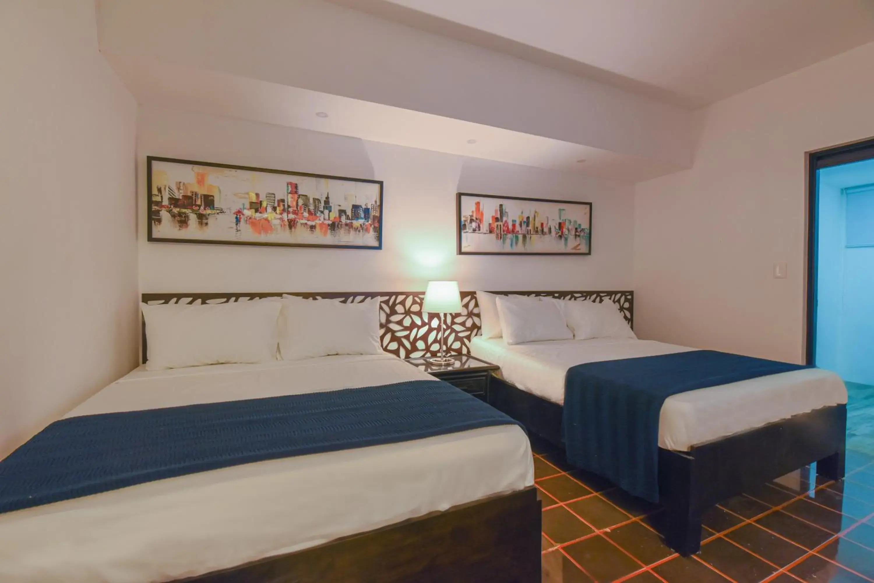 Superior Double Room in PH 19 Guesthouse Hotel in Gazcue Superior Double Room in PH 19 Guesthouse Hotel in Gazcue